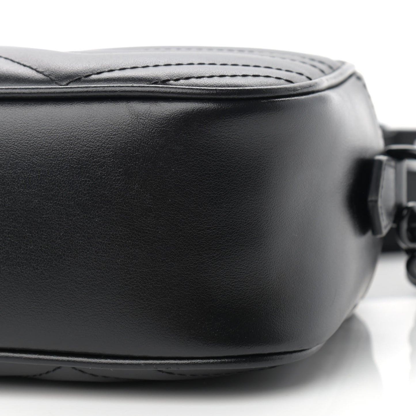 Calfskin Matelasse Monochrome Small GG Marmont Chain Shoulder Bag Black
