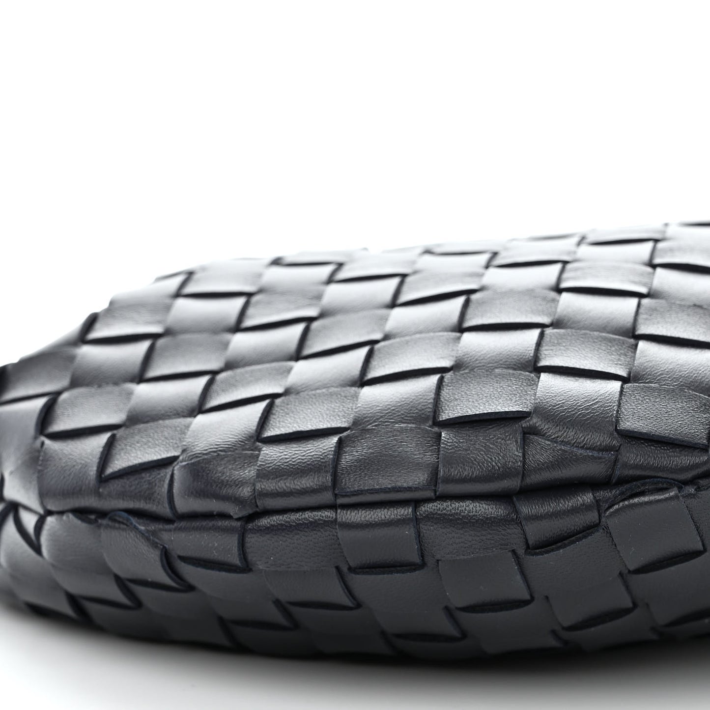 Nappa Intrecciato Sardine With Chain Bag Space