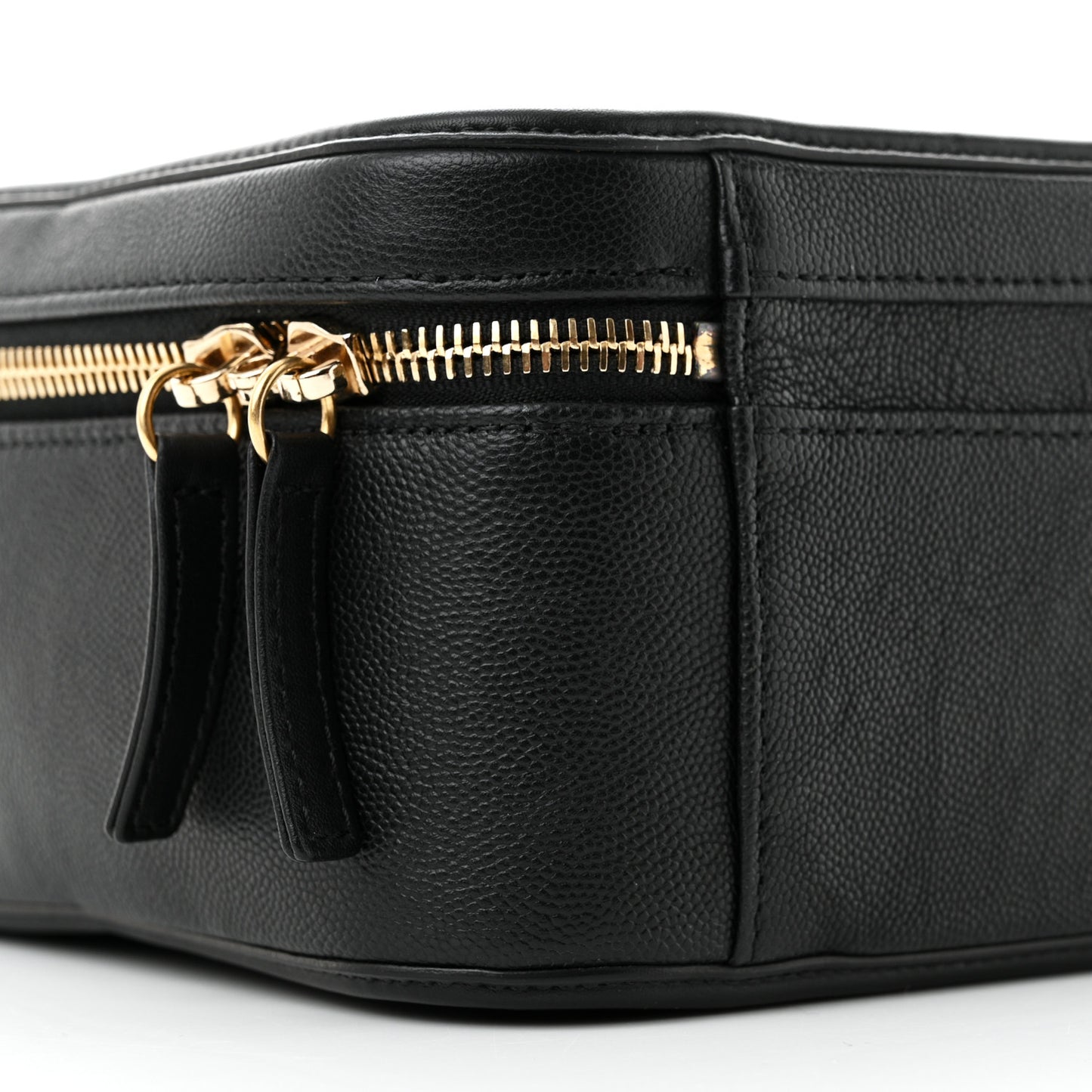 Caviar Quilted Large CC Filigree Vanity Case Black