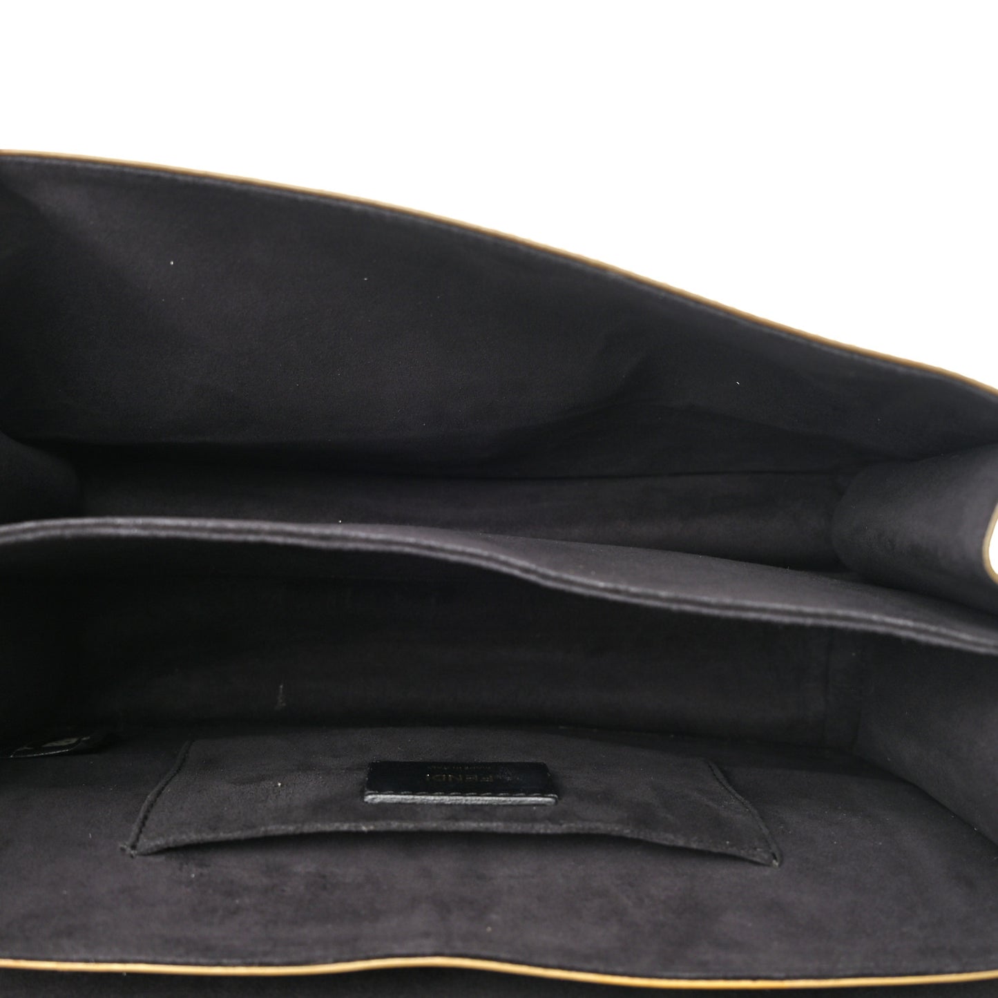 Vitello Liberty Scalloped Studded Kan I Shoulder Bag Black