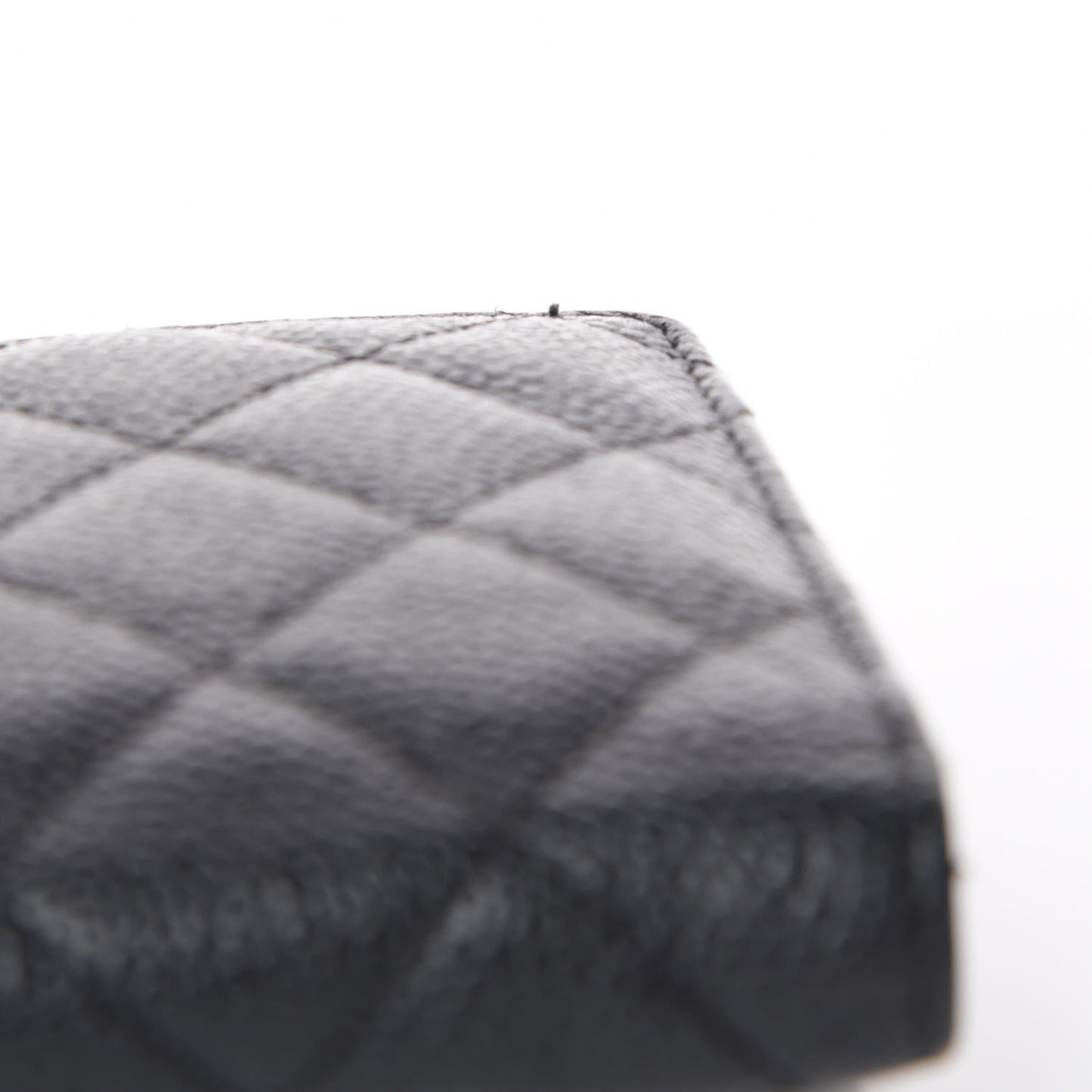 Caviar Quilted Zipped Pocket Wallet Black