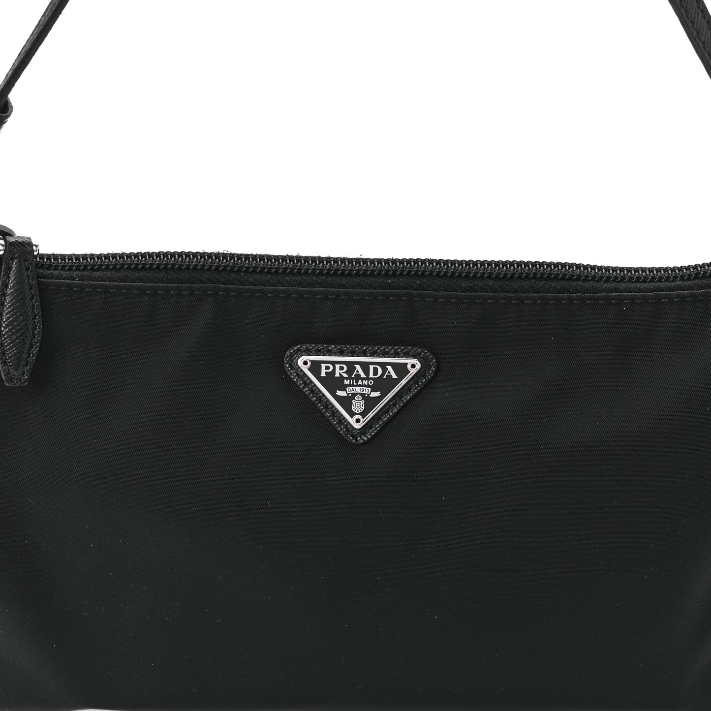 Re-Nylon Vela Pouch Black