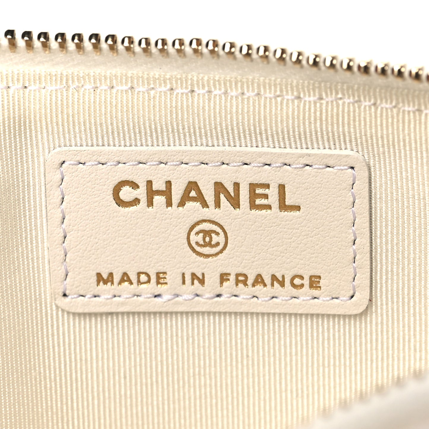 Caviar Quilted Classic Flat Wallet Pouch White