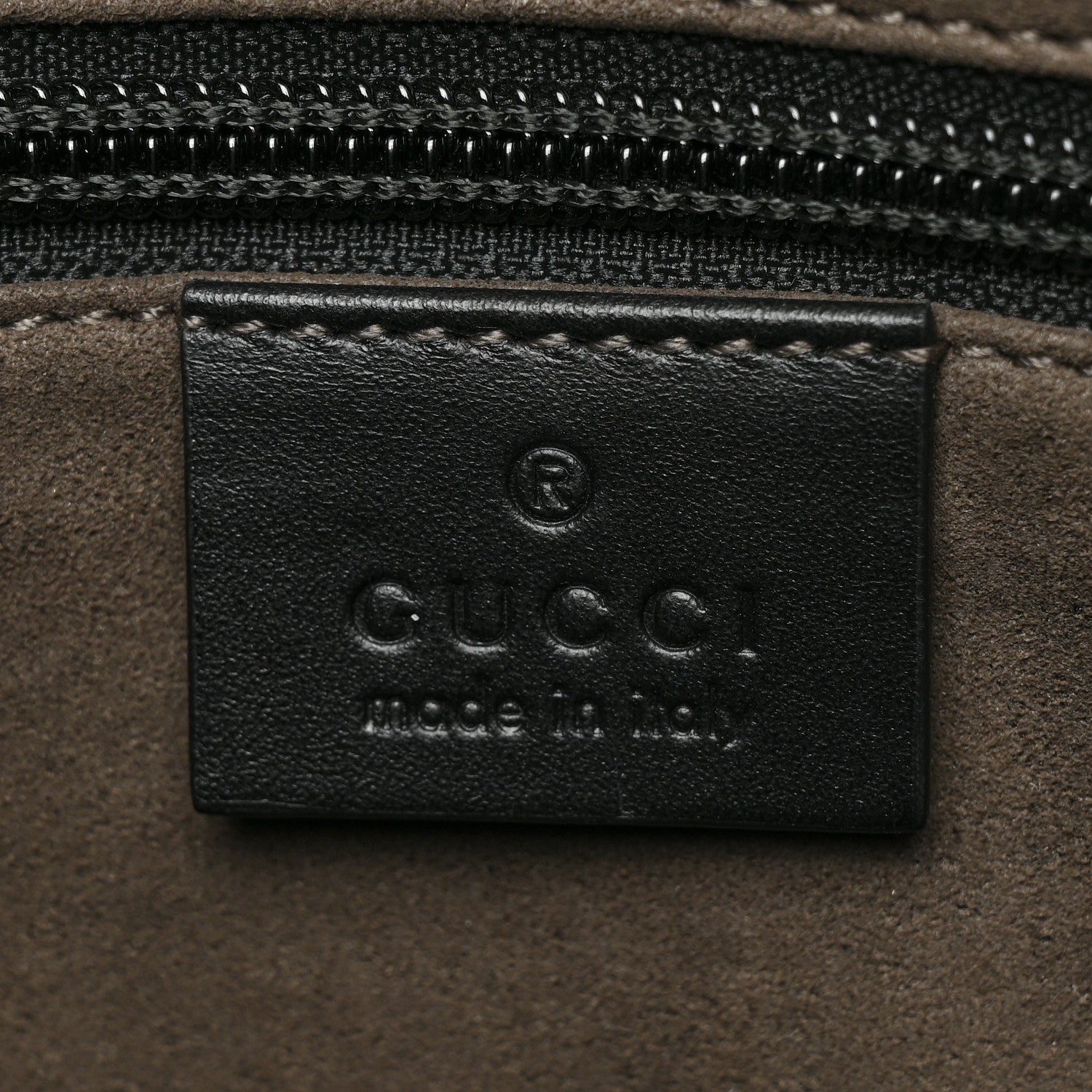 Gucci Guccissima Signature Medium Flat Messenger Bag Black 7 of 10