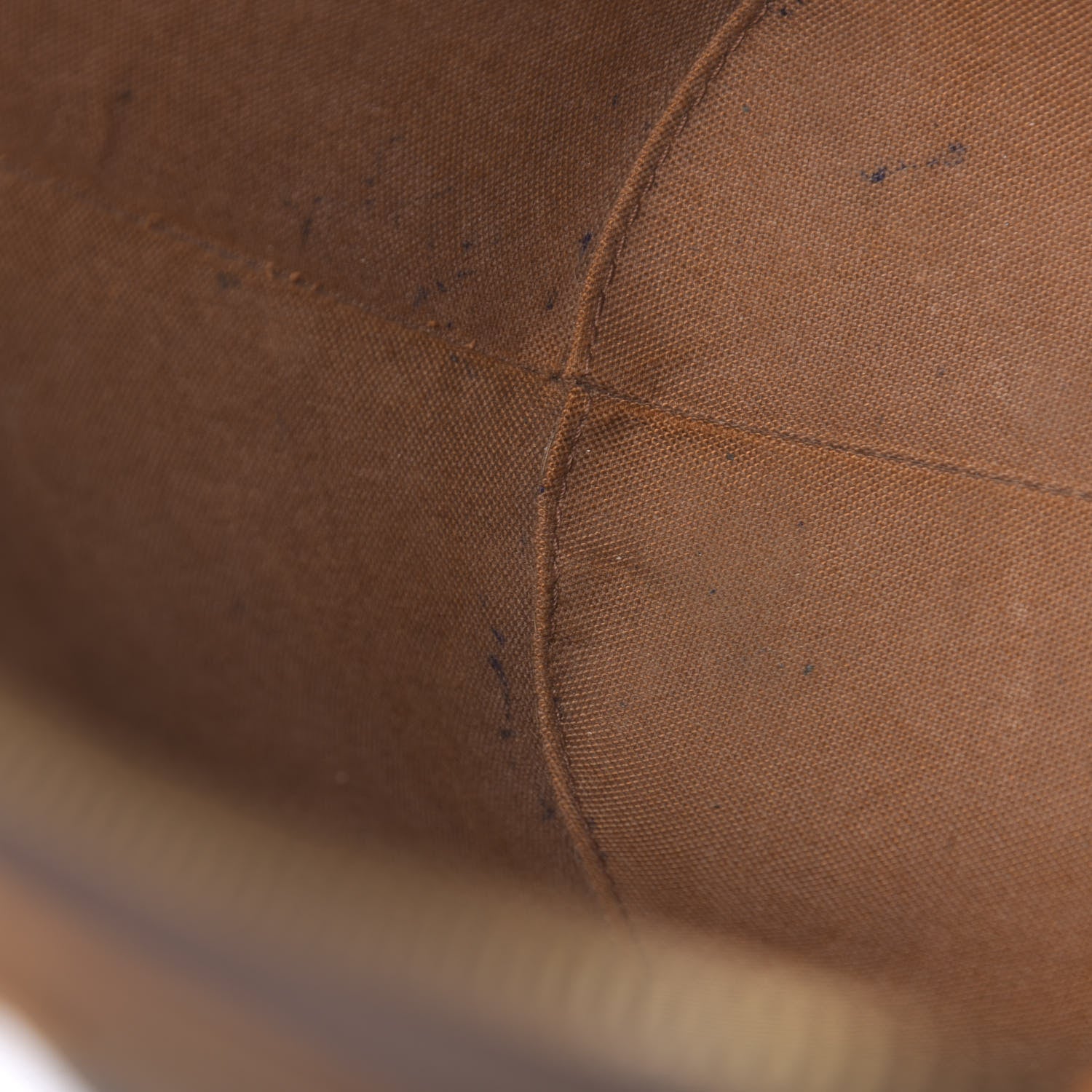 Louis Vuitton Monogram Ellipse MM 17 of 17