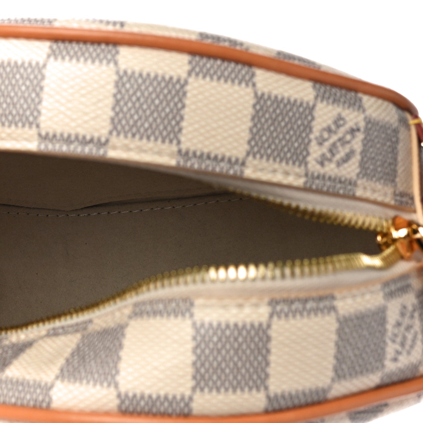 Damier Azur Boite Chapeau Souple PM