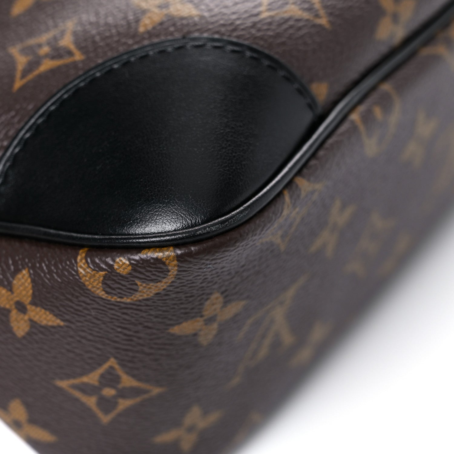 Louis Vuitton Monogram Odeon MM Black 8 of 10