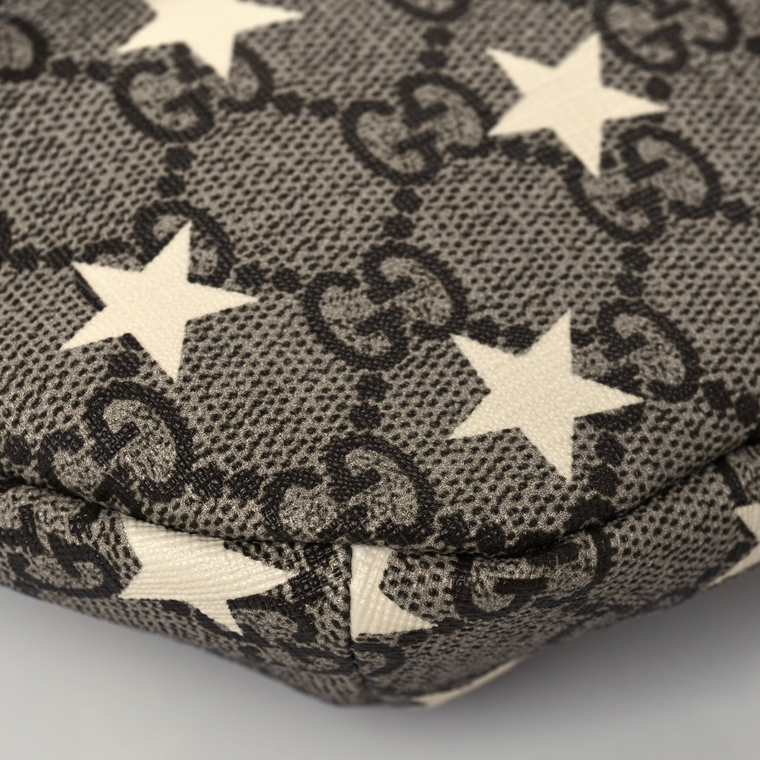 Gucci GG Supreme Monogram Stars Childrens Belt Bag 11 of 13