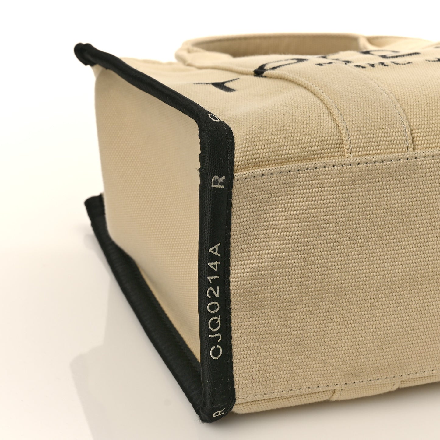 Jacquard Medium The Traveler Tote Bag Warm Sand