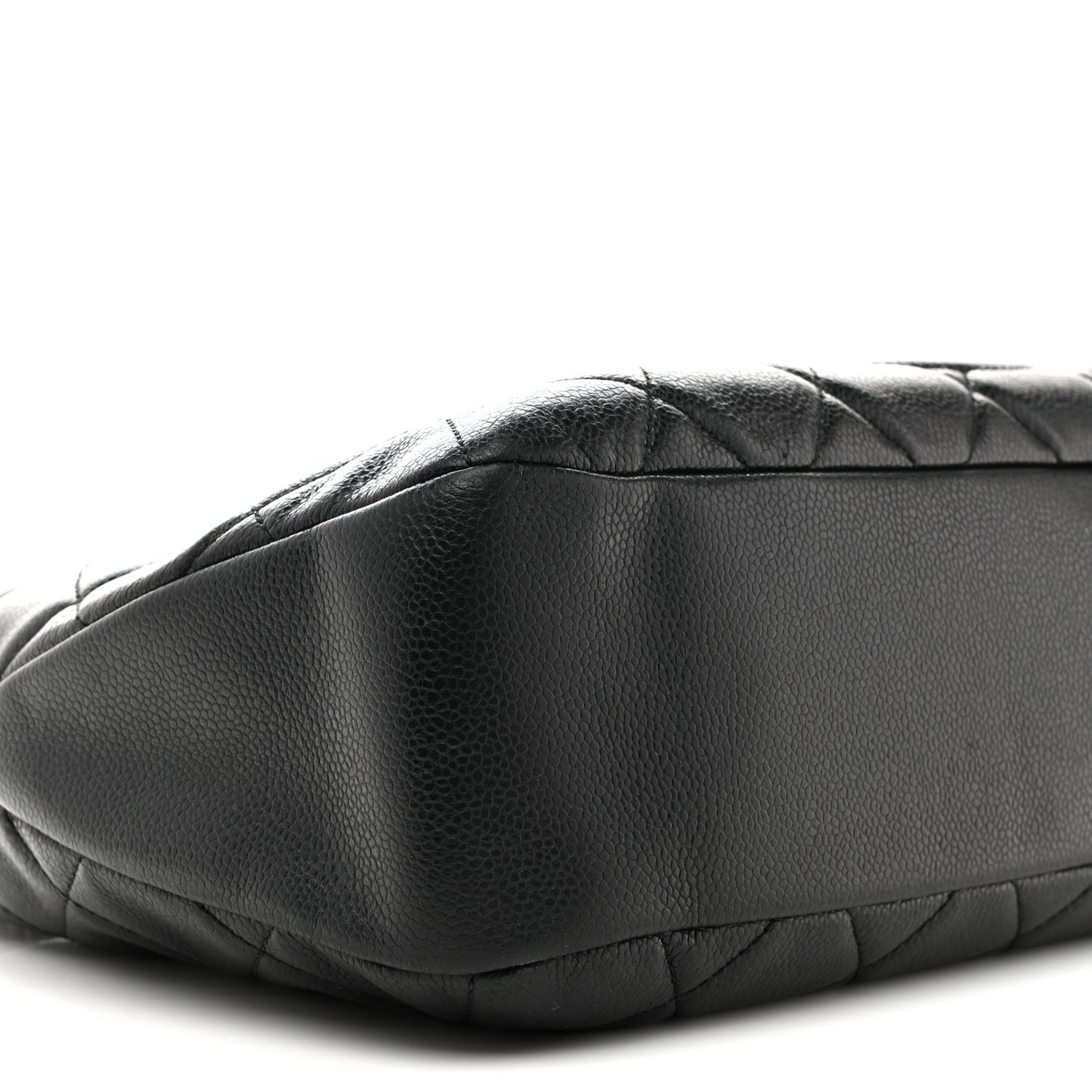 Caviar Quilted CC Timeless Soft Tote Black