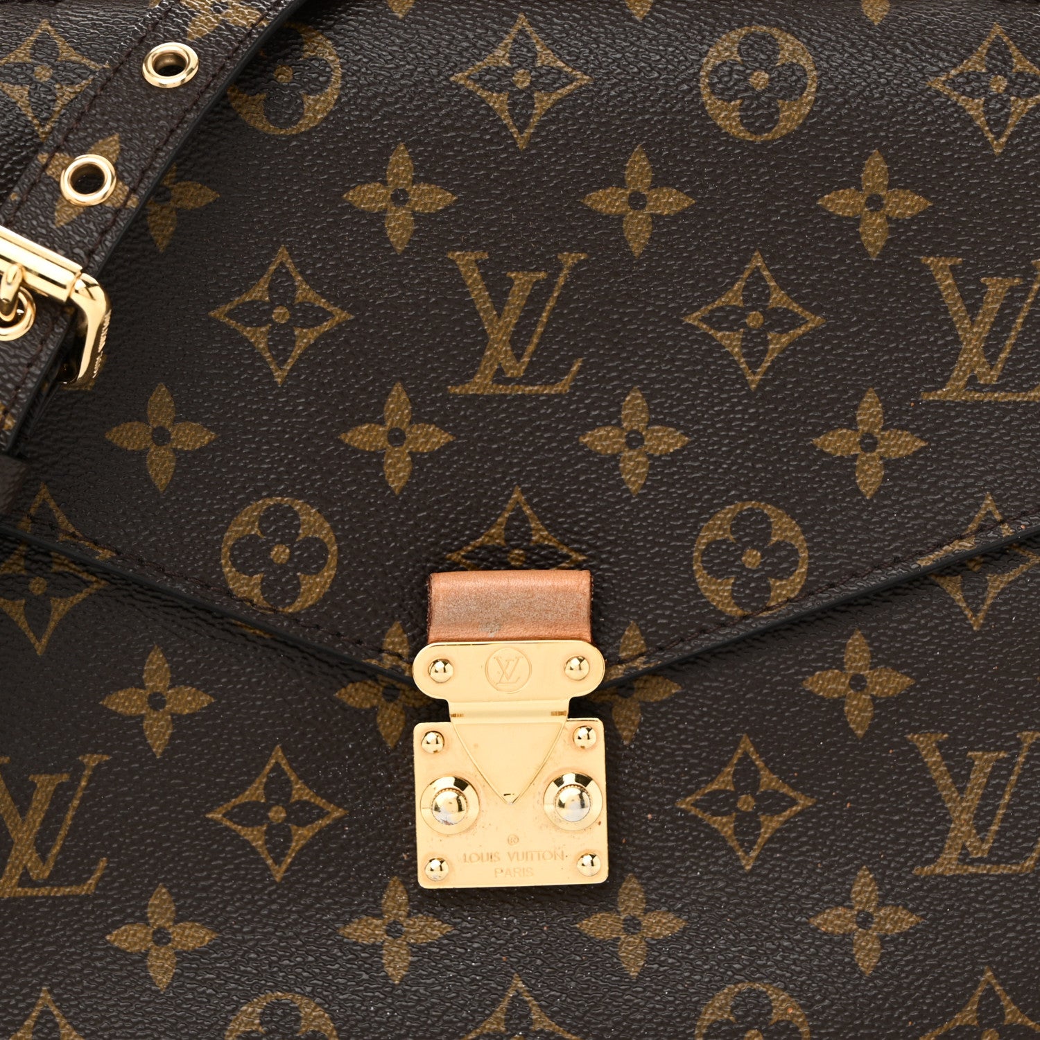 Louis Vuitton Monogram Pochette Metis 7 of 9