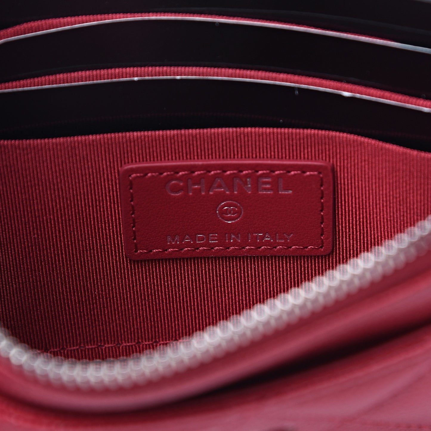 Caviar Quilted Classic Zip Pouch Red