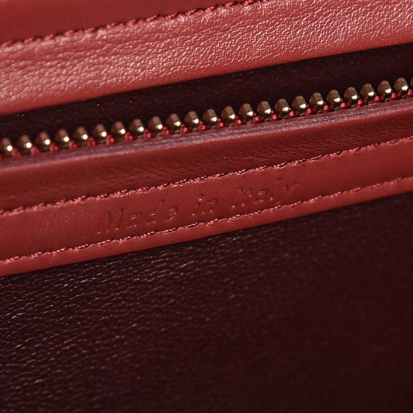 Nubuck Medium Phantom Luggage Red