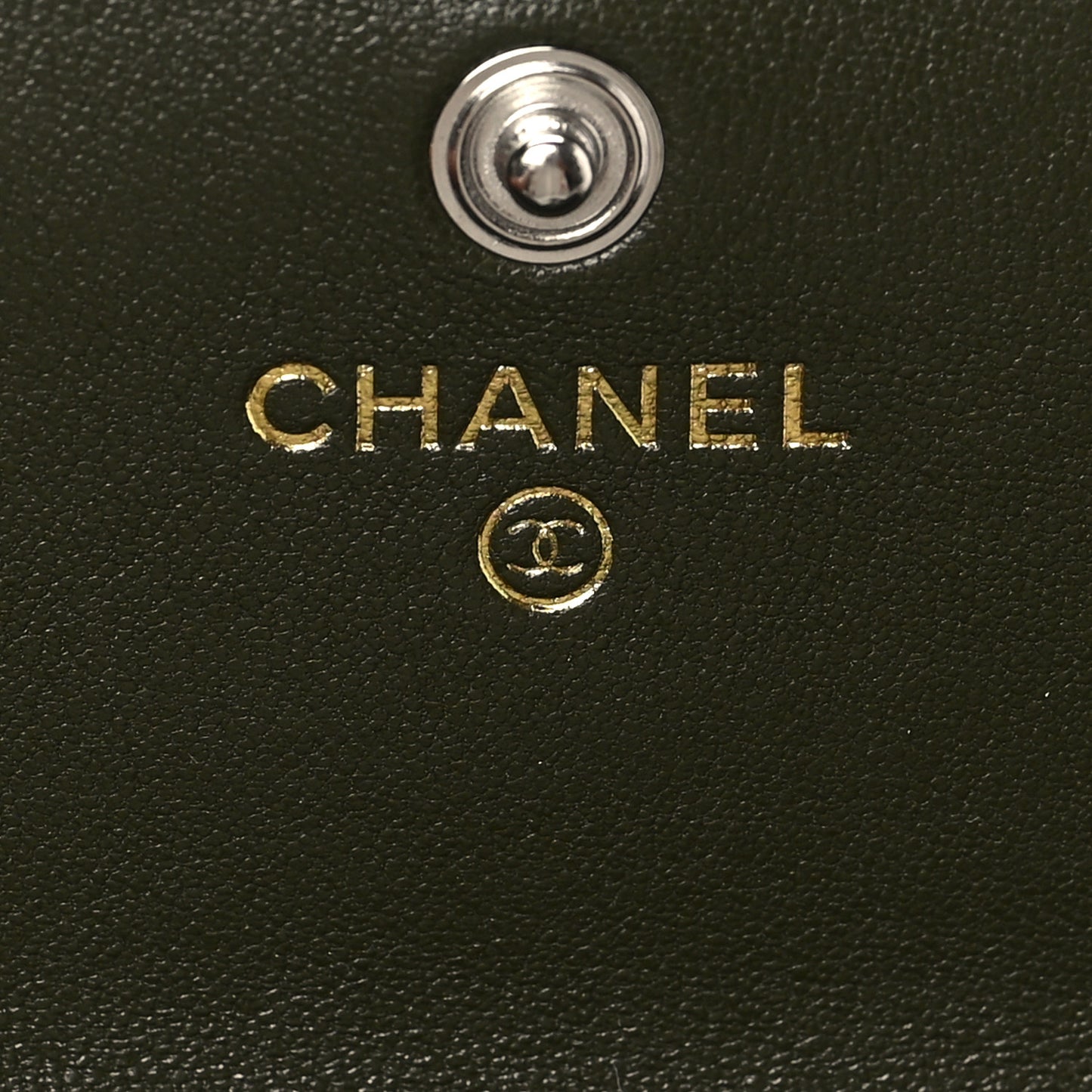 Lambskin Quilted Chanel 19 Flap Wallet Khaki
