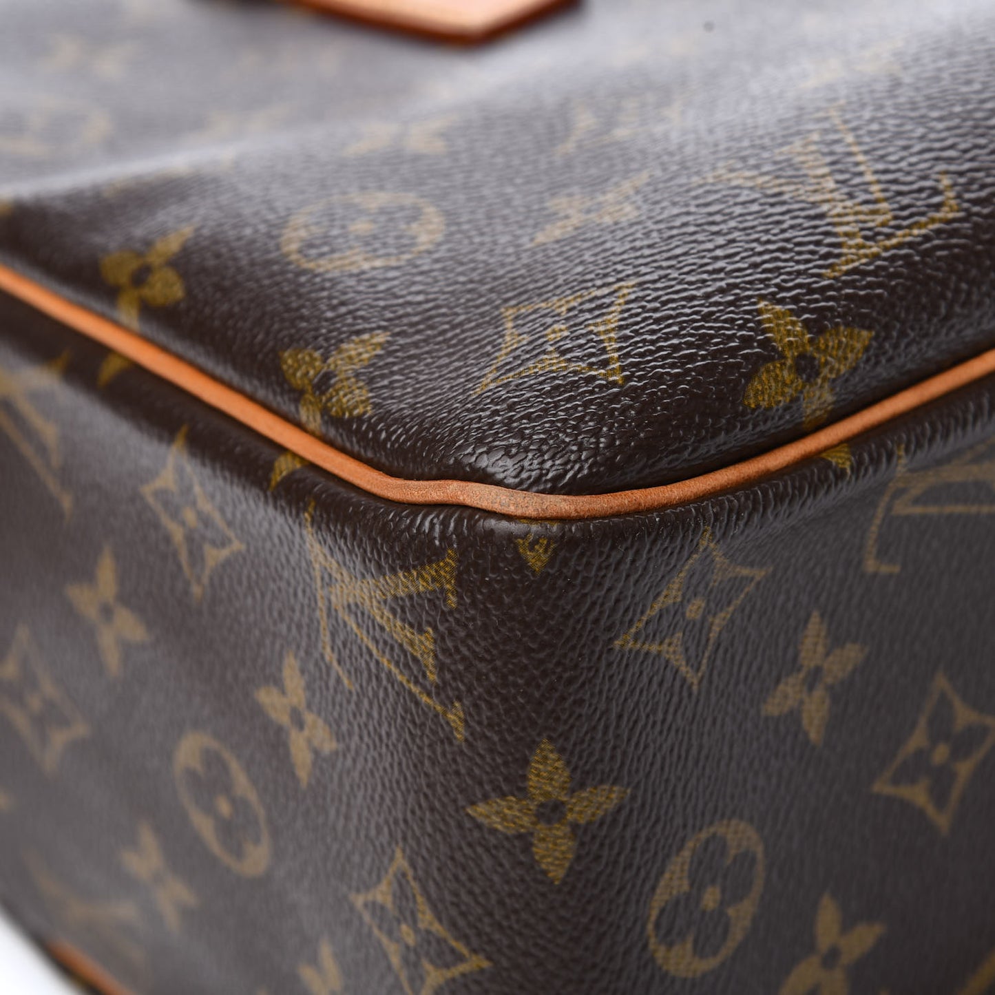 Monogram Cite GM