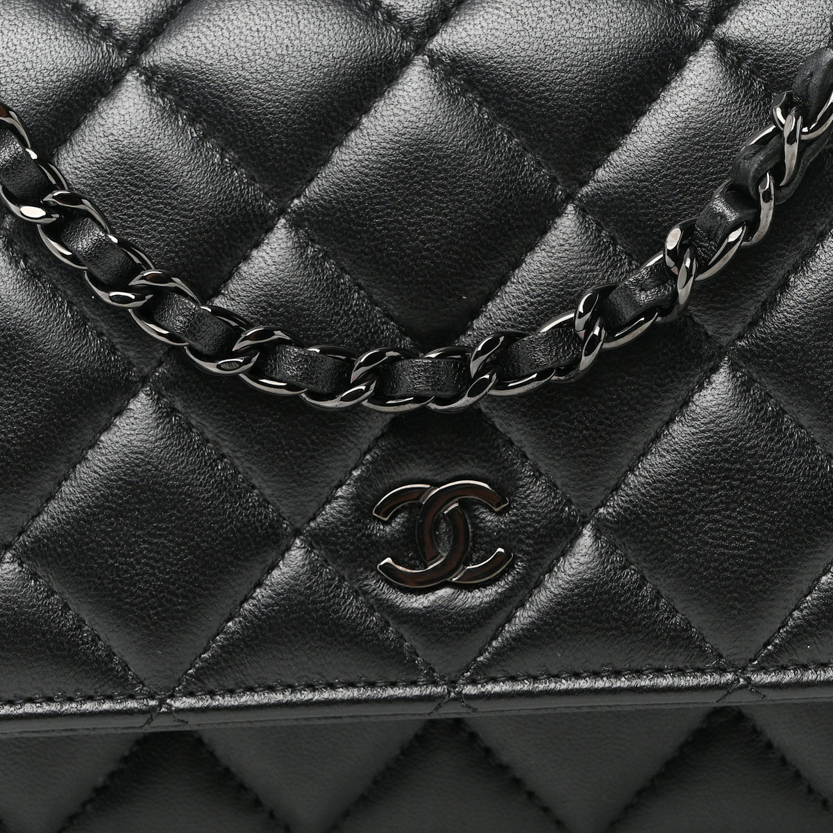 Lambskin Quilted Wallet On Chain WOC So Black