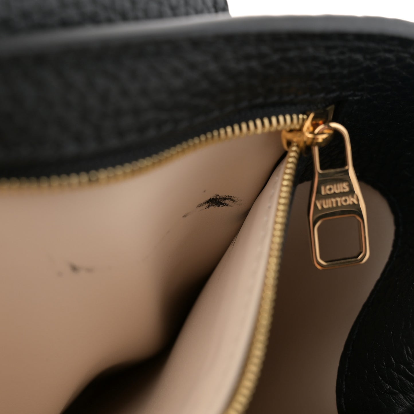 Taurillon Enamel Flower Padlock Chain Capucines BB Black