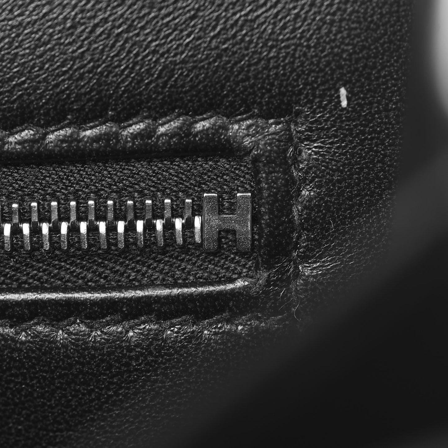 Grained Monsieur Constance 24 Black