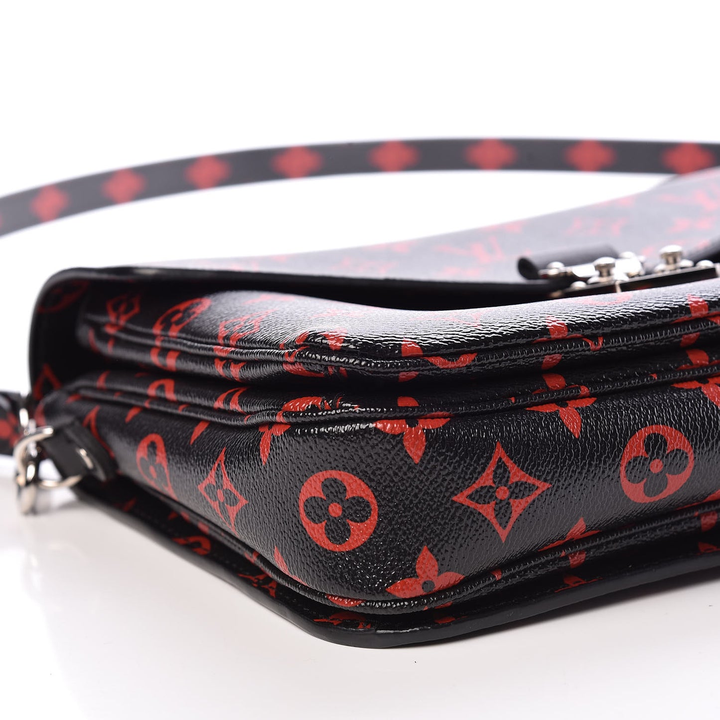 Monogram Infrarouge Pochette Metis