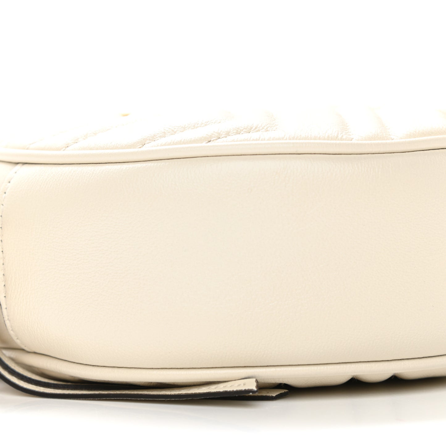 Calfskin Matelasse Mini GG Marmont Round Shoulder Bag White
