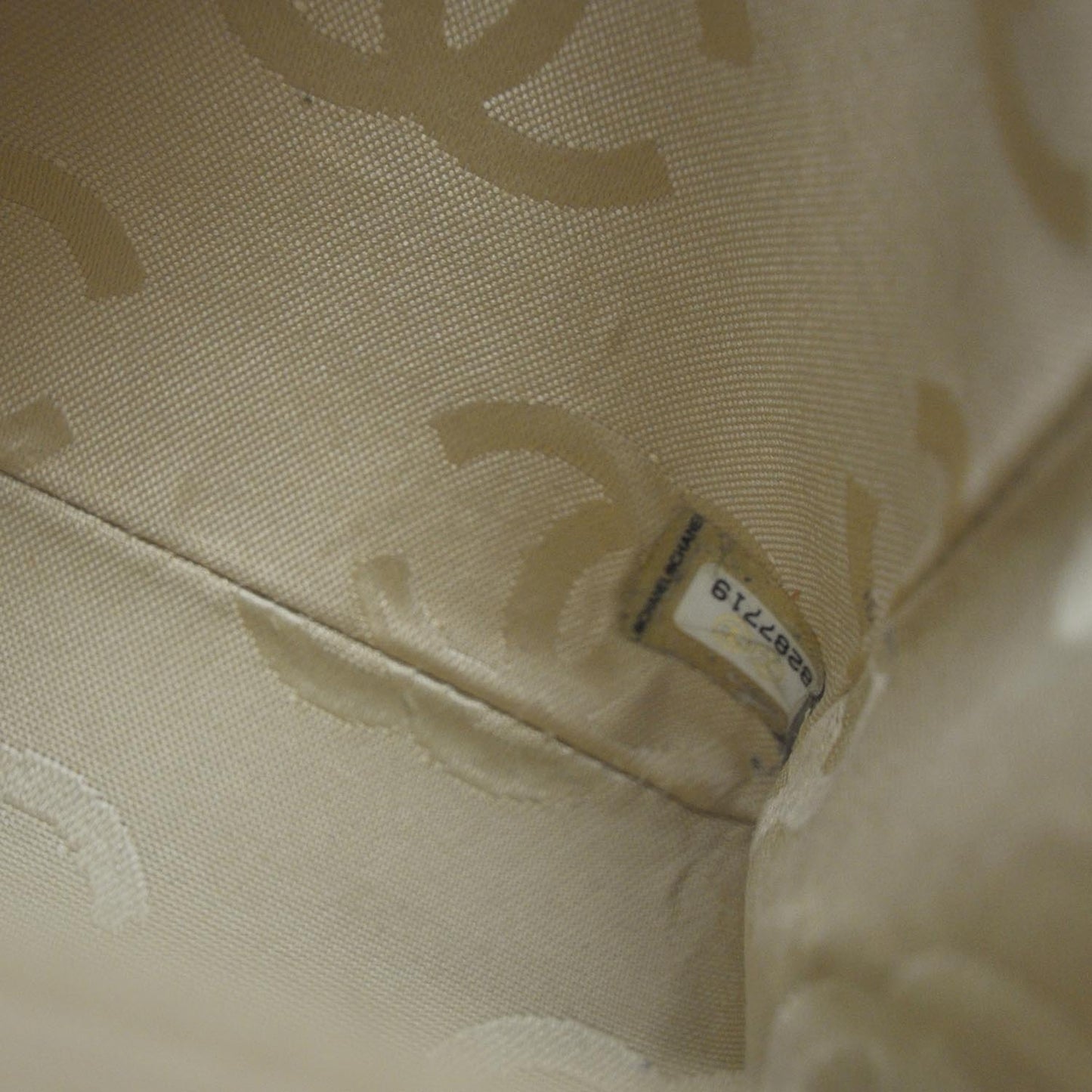 Leather Quilted Surpique Flap Beige