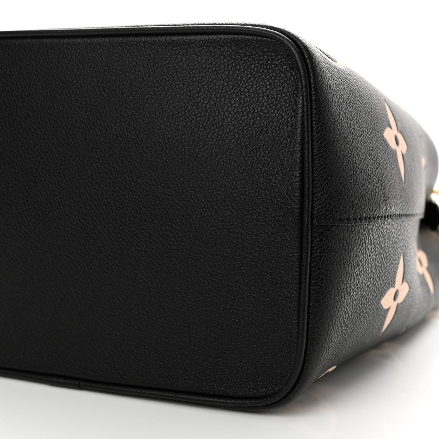 Louis Vuitton Empreinte Monogram Giant Neonoe MM Black Beige 10 of 10