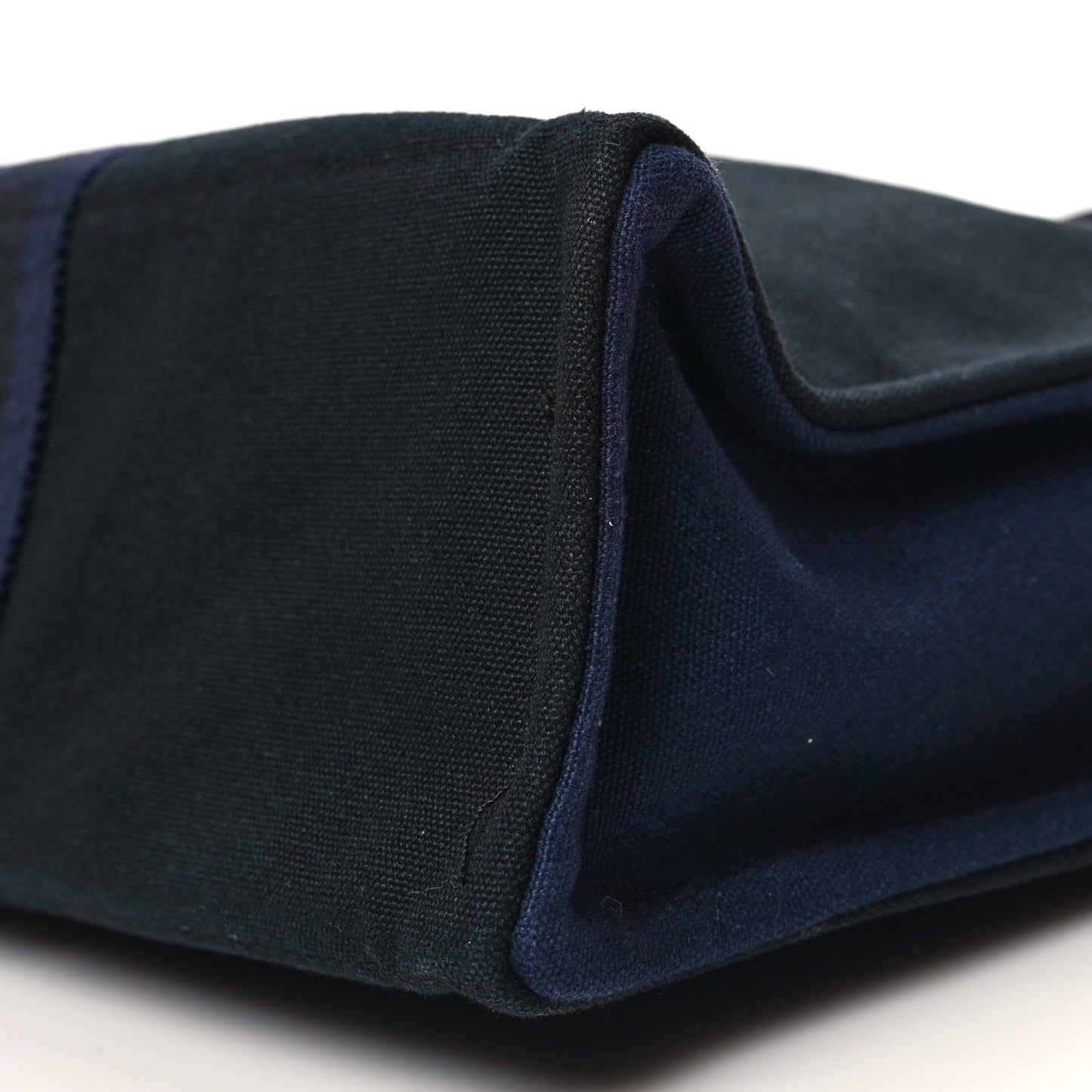 Canvas Herline GM Tote Navy