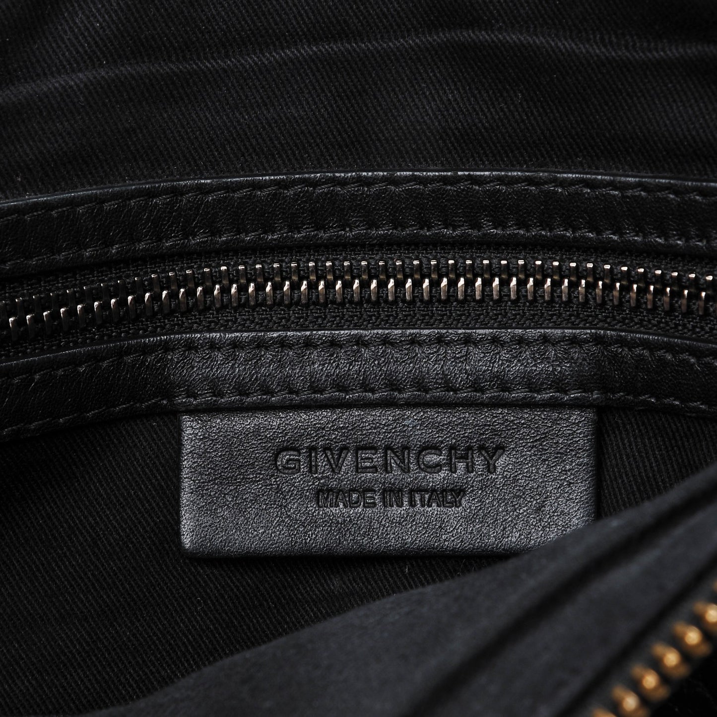 Bubble Calfskin Medium Pandora Black
