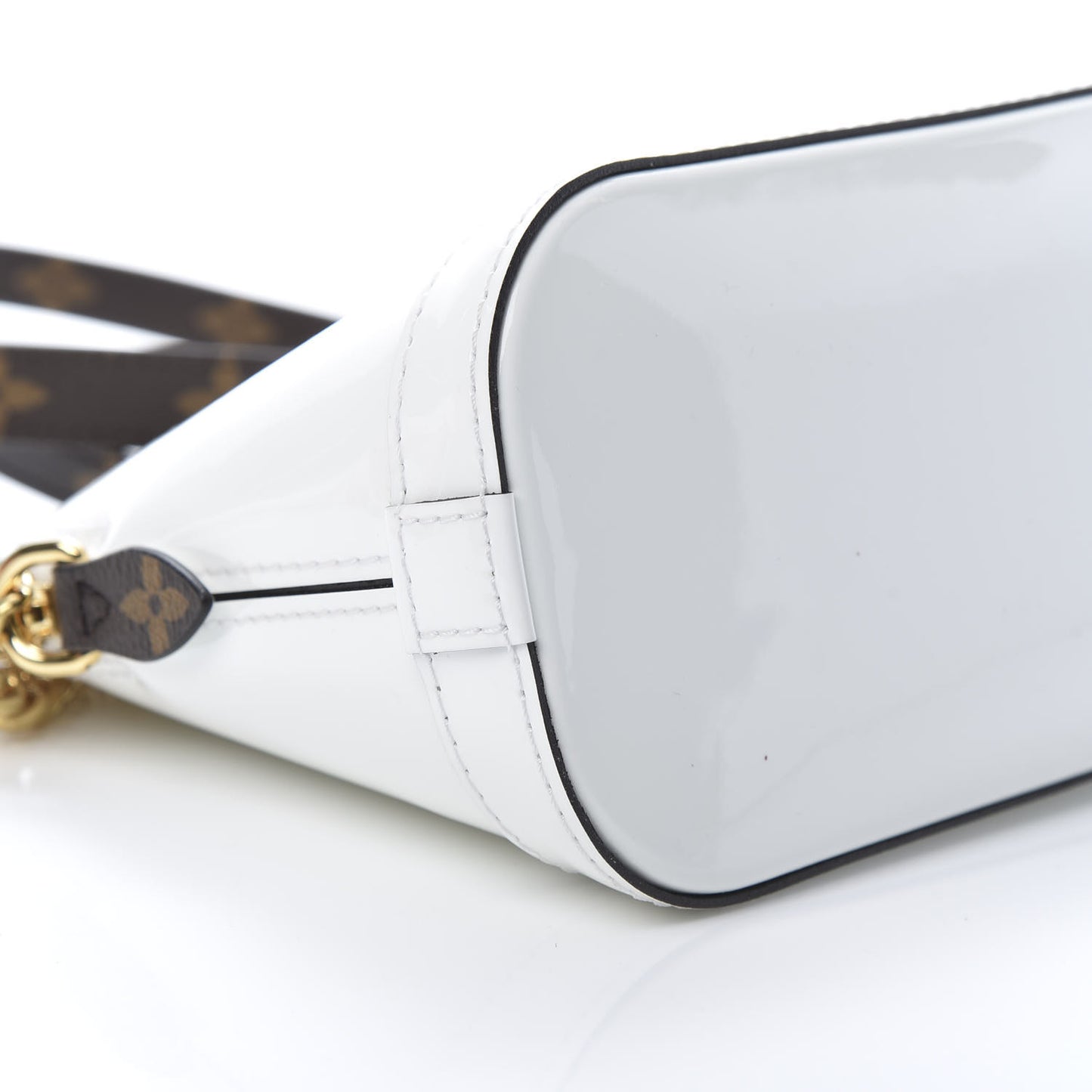 Patent Monogram Alma Mini Snow