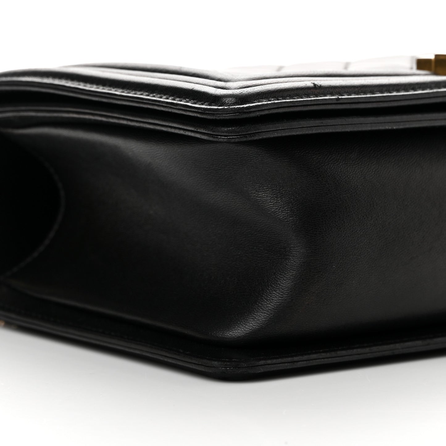 Lambskin Quilted Medium Boy Flap Black
