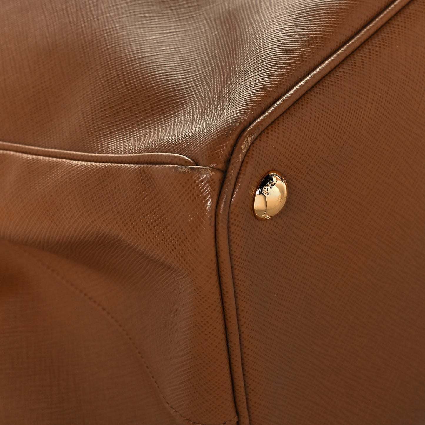 Saffiano Lux Extra Large Galleria Double Zip Tote Caramel