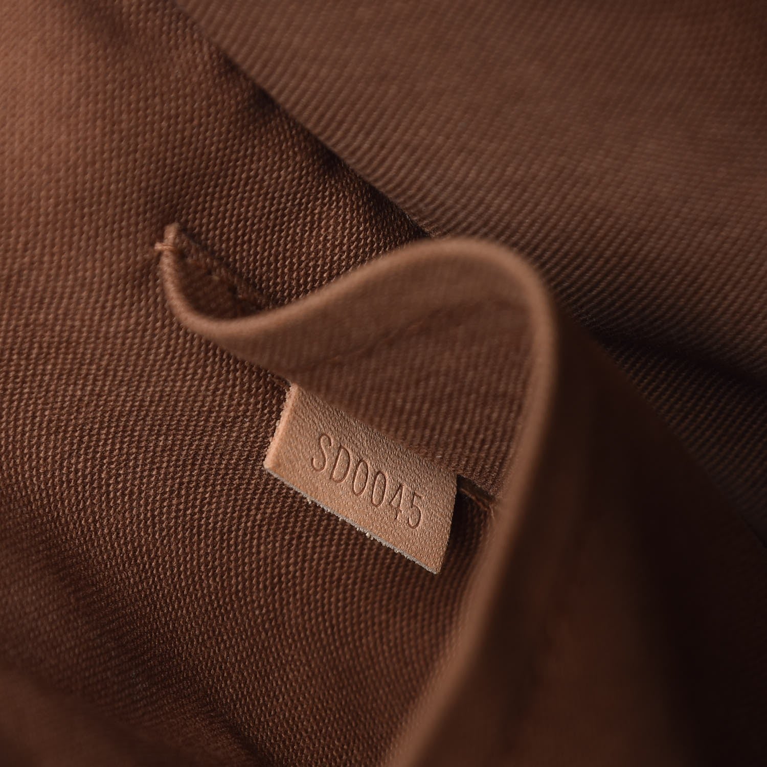 Louis Vuitton Monogram Popincourt Haut 7 of 17