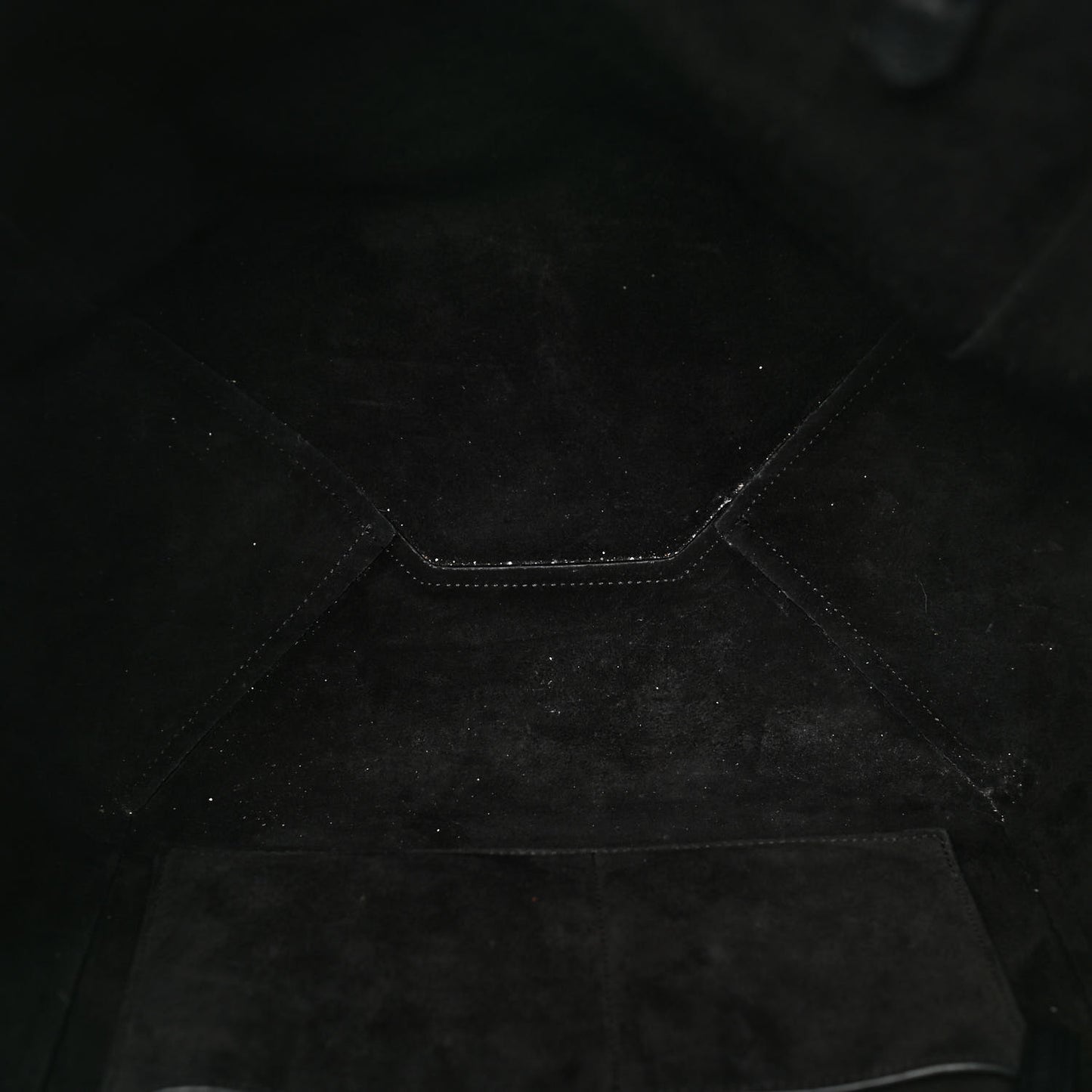 Soft Grained Calfskin Small Belt Cabas Phantom Black