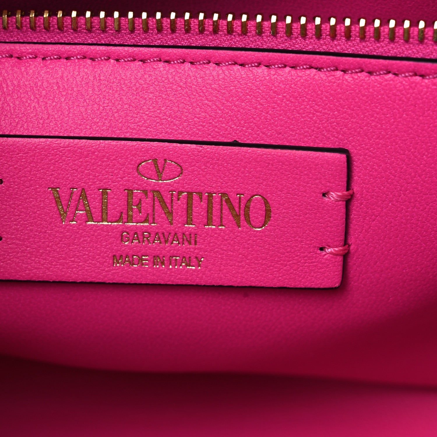 Valentino Garavani Nappa Lacquer Monochrome Medium Roman Stud Shoulder Bag Pink PP 6 of 10