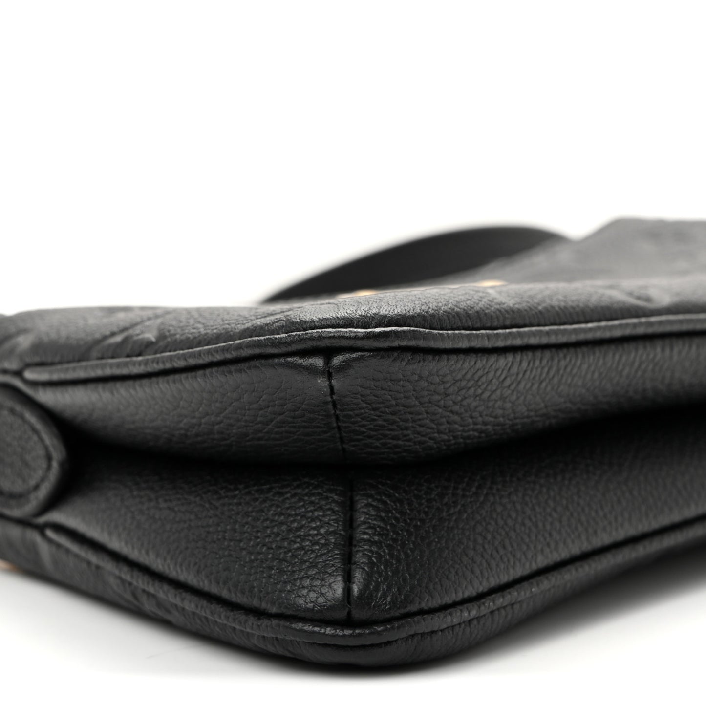 Empreinte Monogram Liv Pochette Black