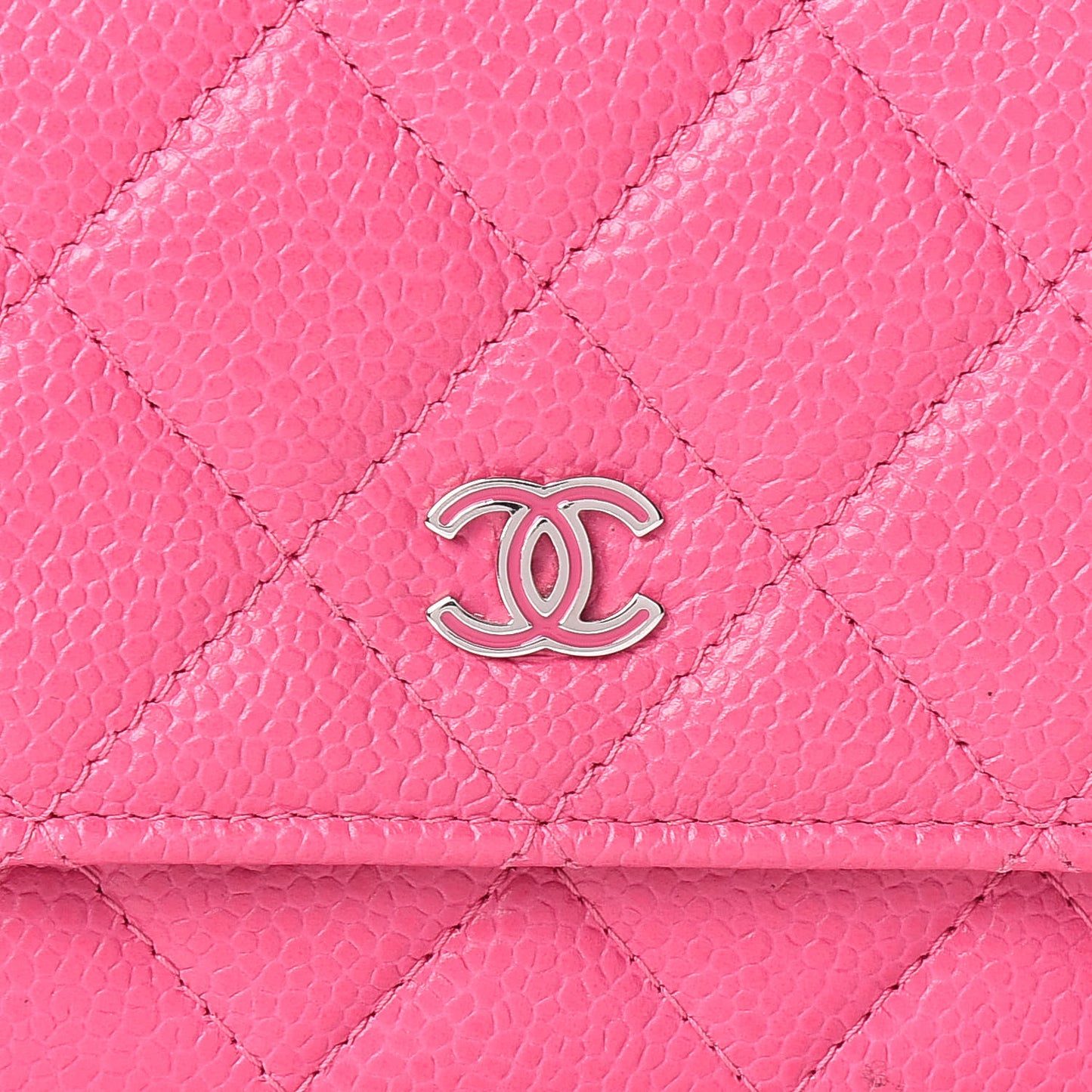 Caviar Quilted Wallet on Chain WOC Pink