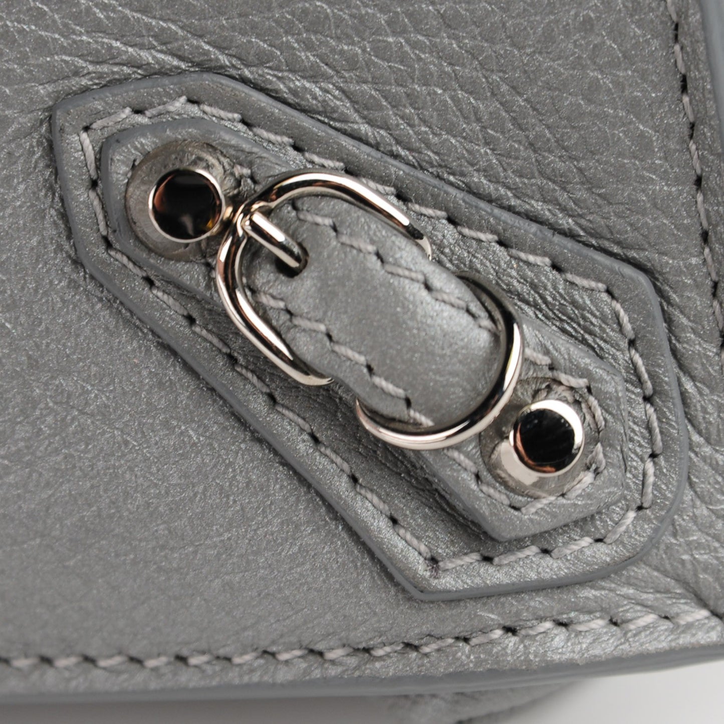 Veau Papier Sight Clutch Gris Metal