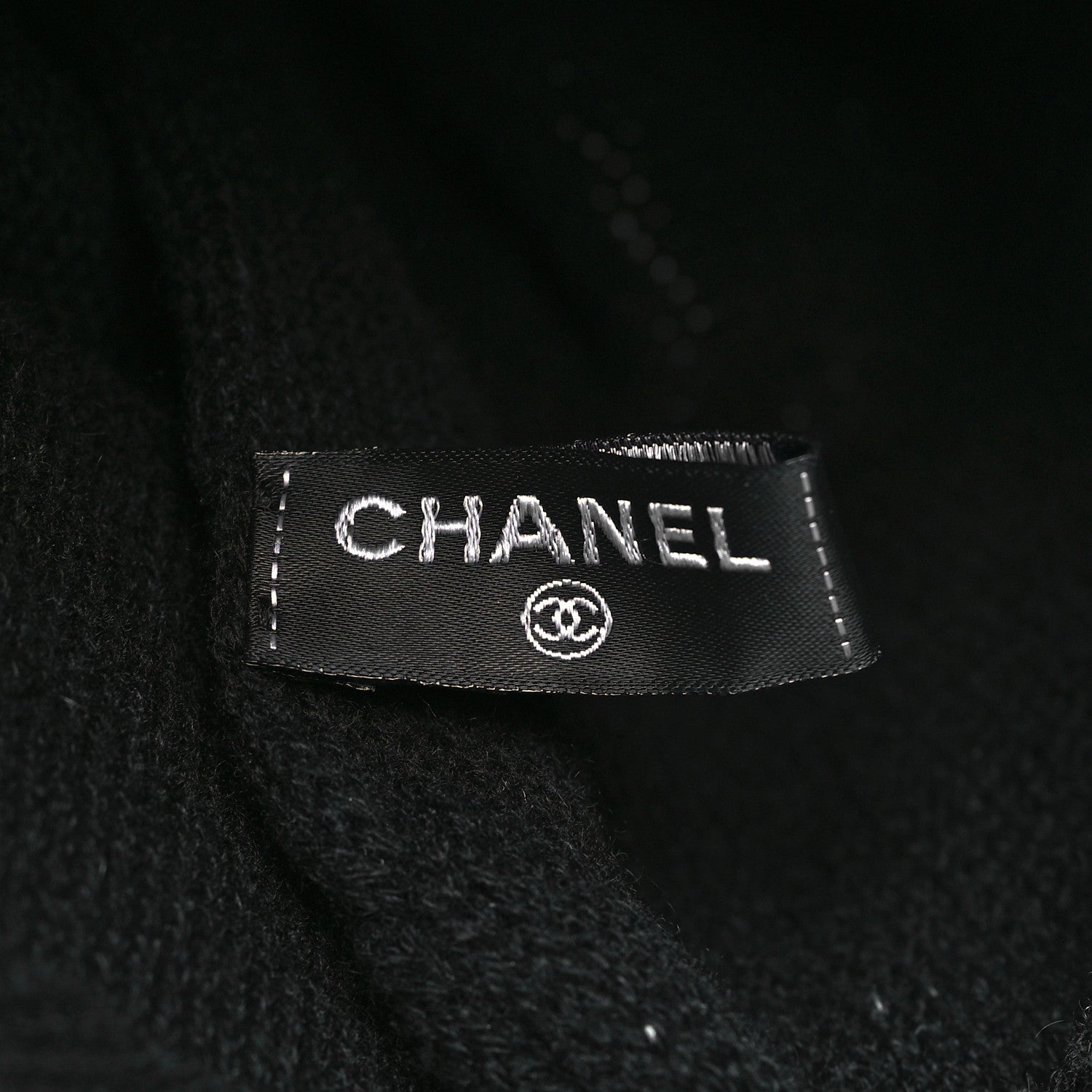 Chanel Cashmere CC Beanie Hat Black 4 of 5