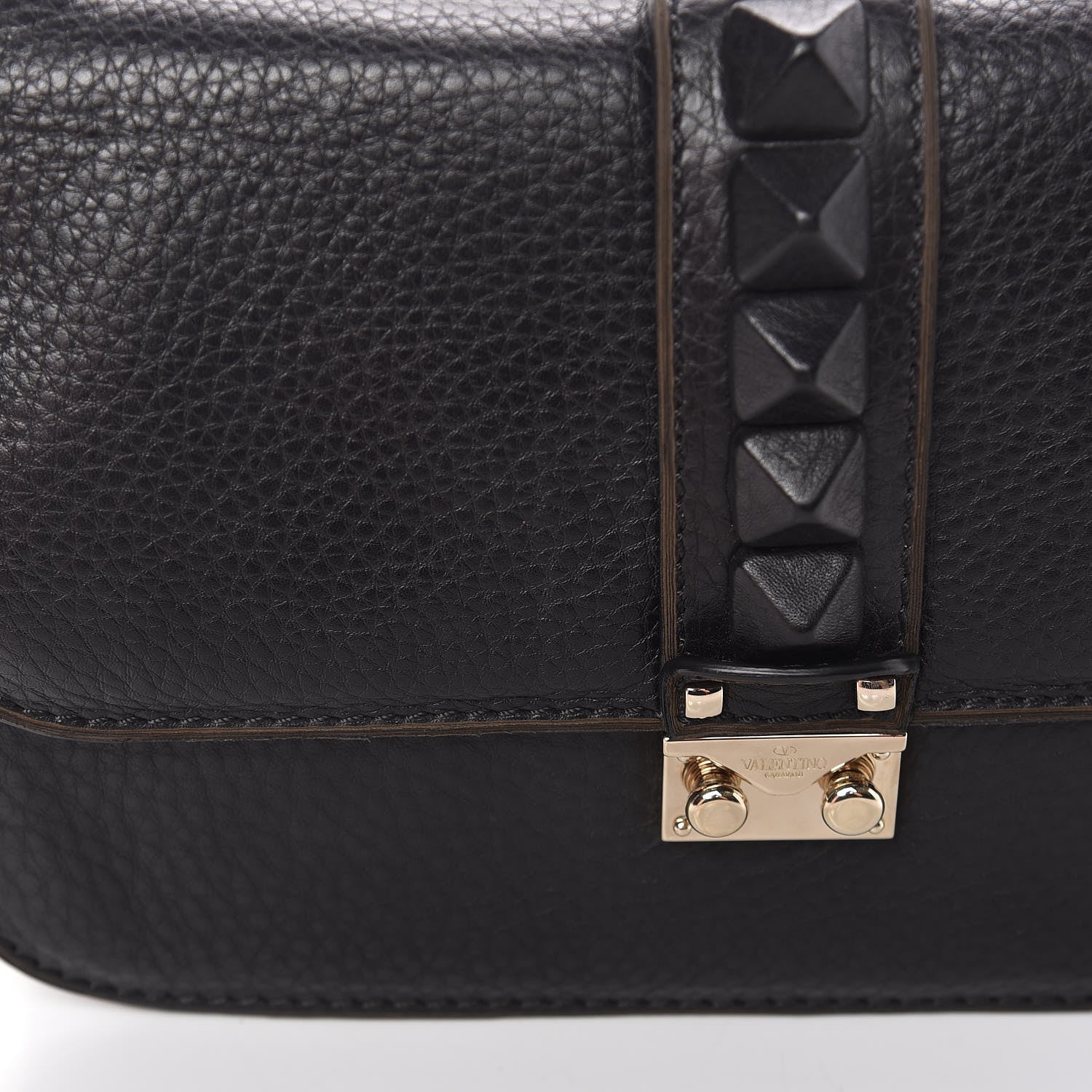 Valentino Garavani Pebbled Calfskin Medium Glam Lock Rockstud Flap Black 9 of 17