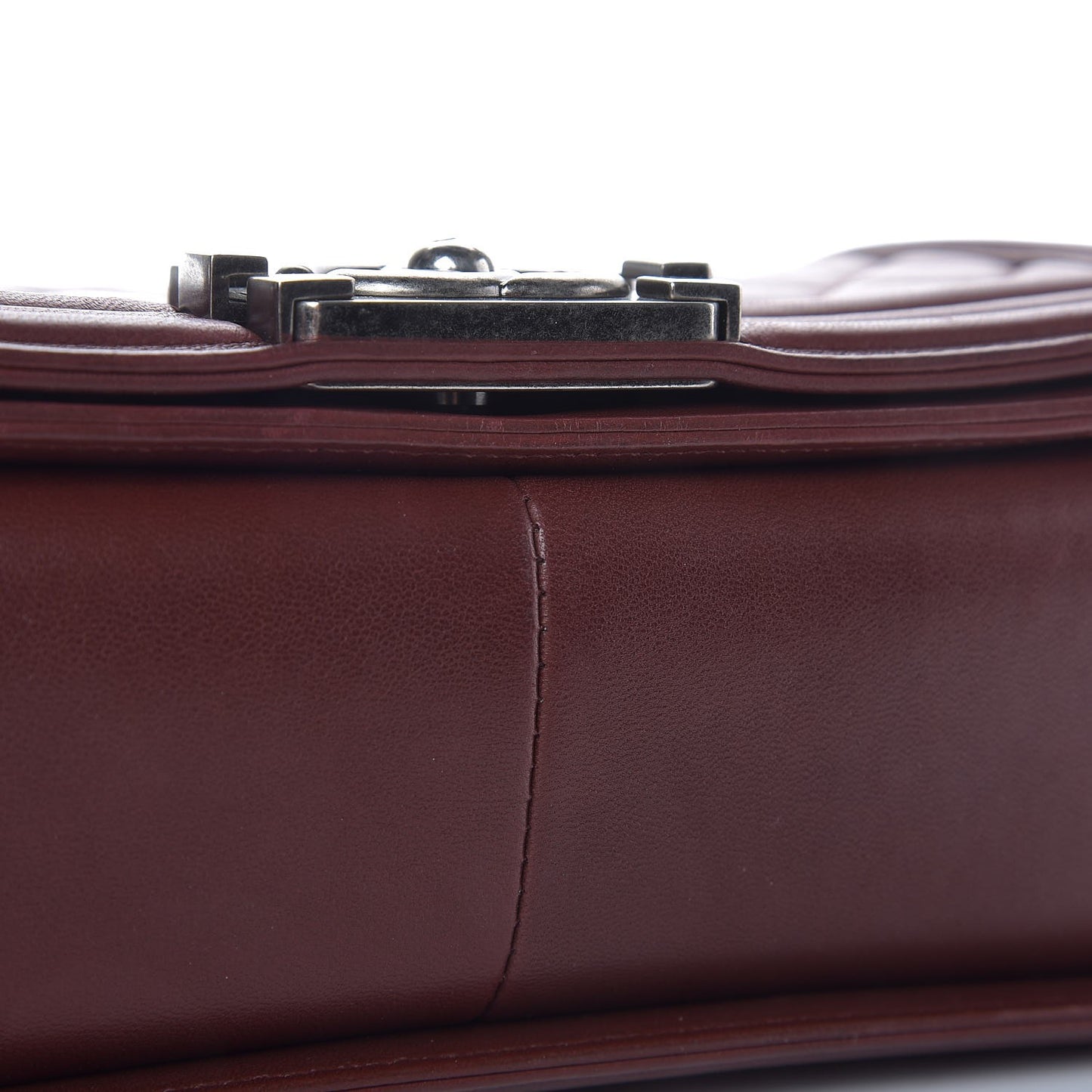 Lambskin Quilted Medium Boy Flap Burgundy