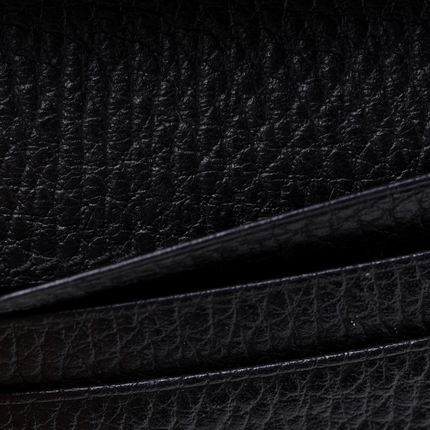 Gucci Pebbled Calfskin Butterfly Card Case Black 7 of 8