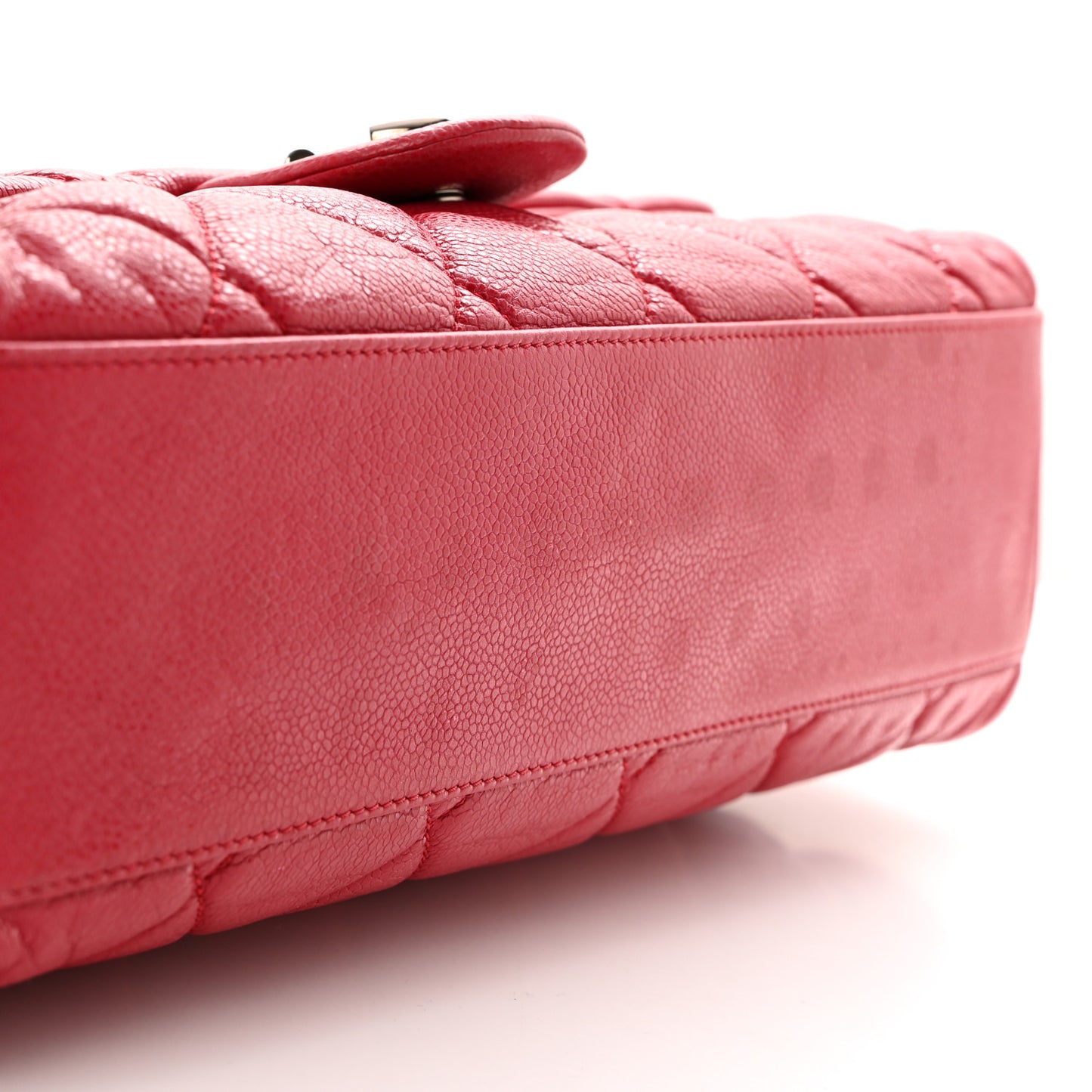 Glazed Caviar Medium Nature Flap Bag Red