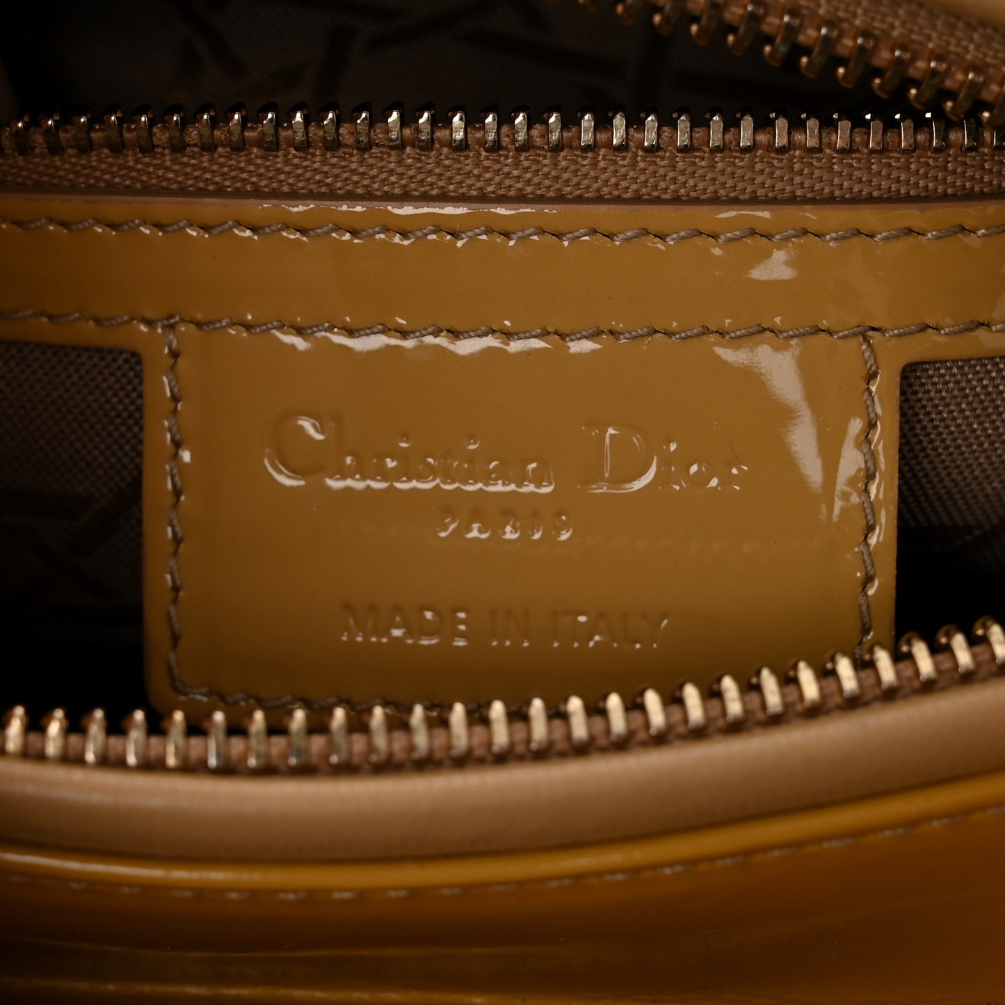 Patent Cannage Medium Lady Dior Beige