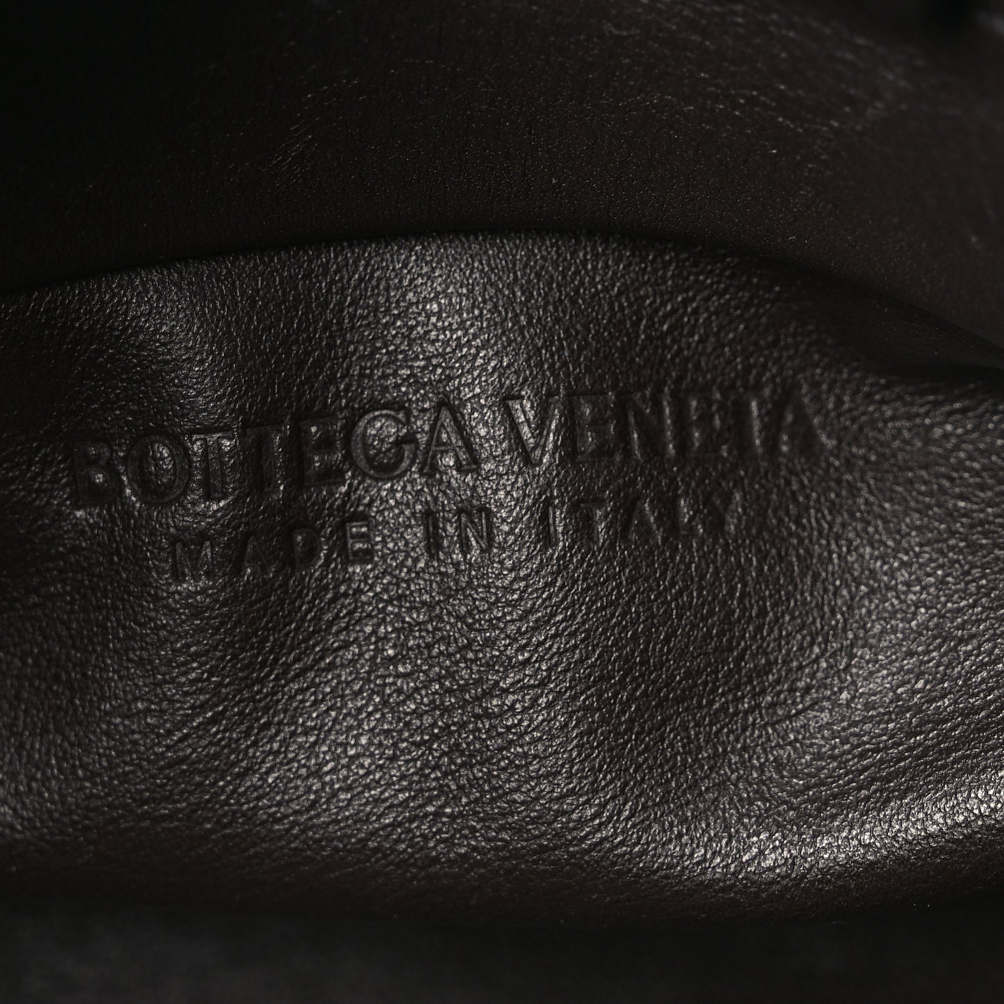 Calfskin The Pouch Chain Fondant