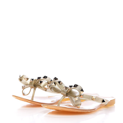 Valentino Garavani PVC Jelly Glitter Rockstud Bow Thong Sandals 35 Oro 3 of 10