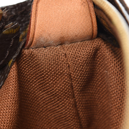 Louis Vuitton Monogram Cabas Mezzo 8 of 16