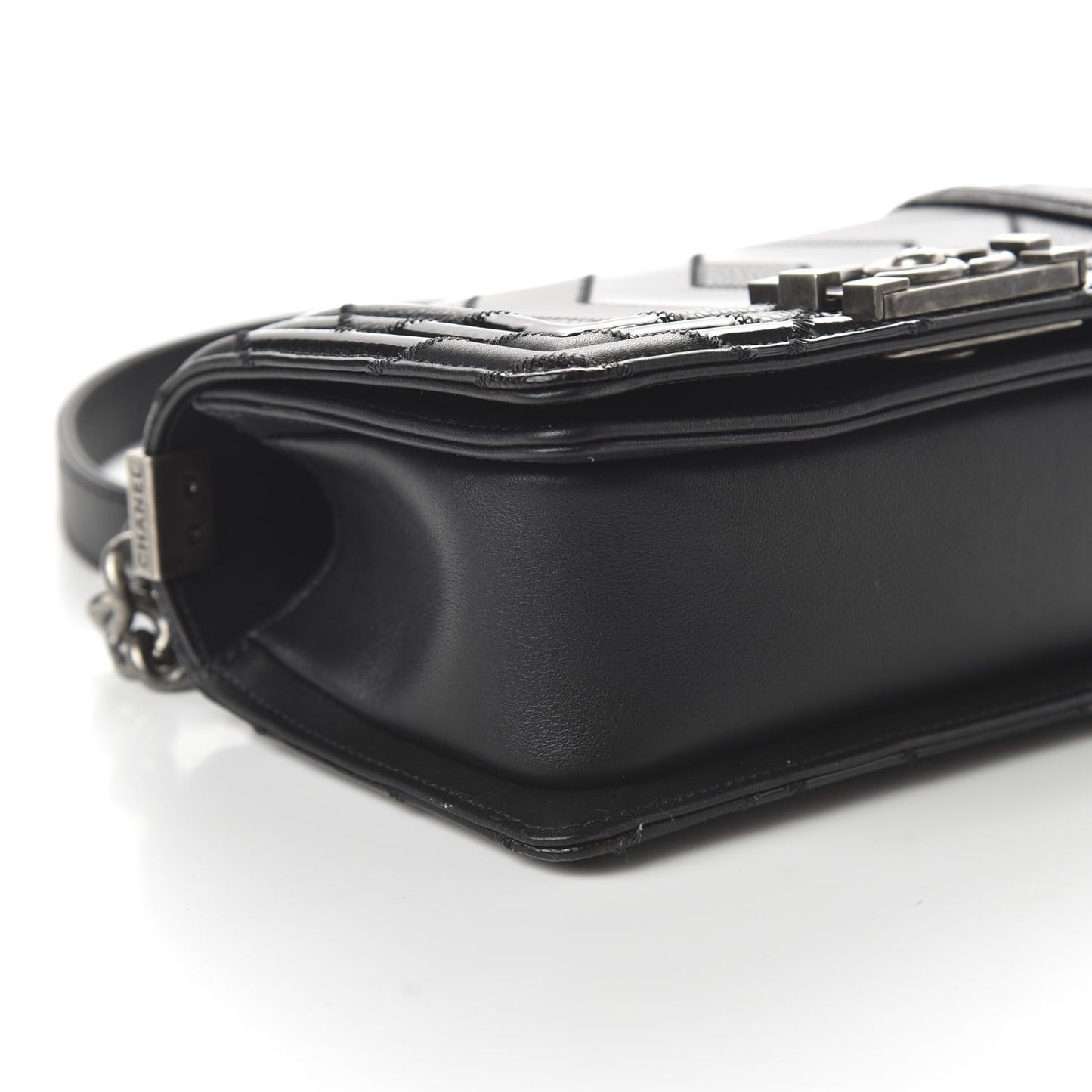 Calfskin Patent Calfskin Caviar Small Boy Flap Black