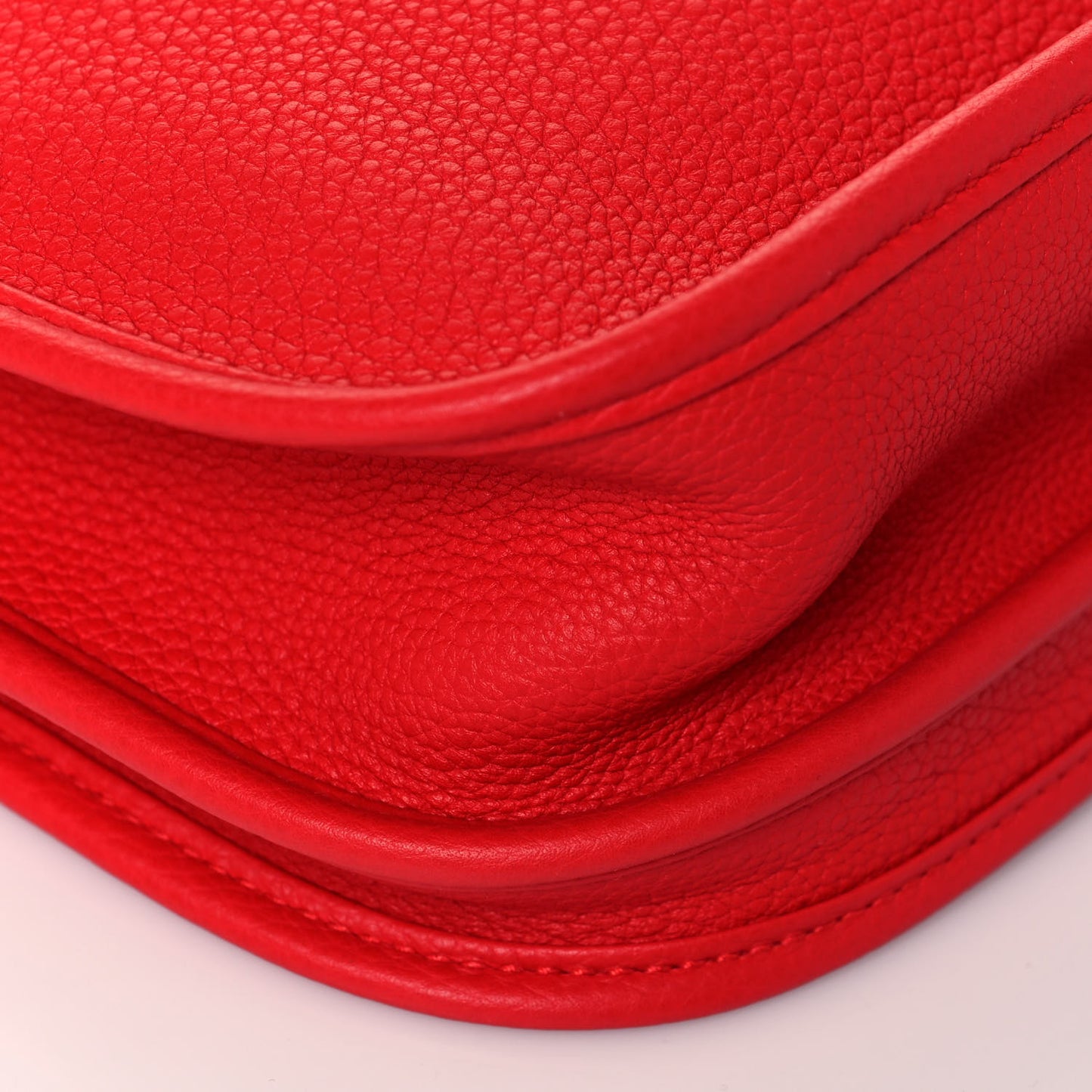Taurillon Clemence Evelyne III PM Rouge De Coeur