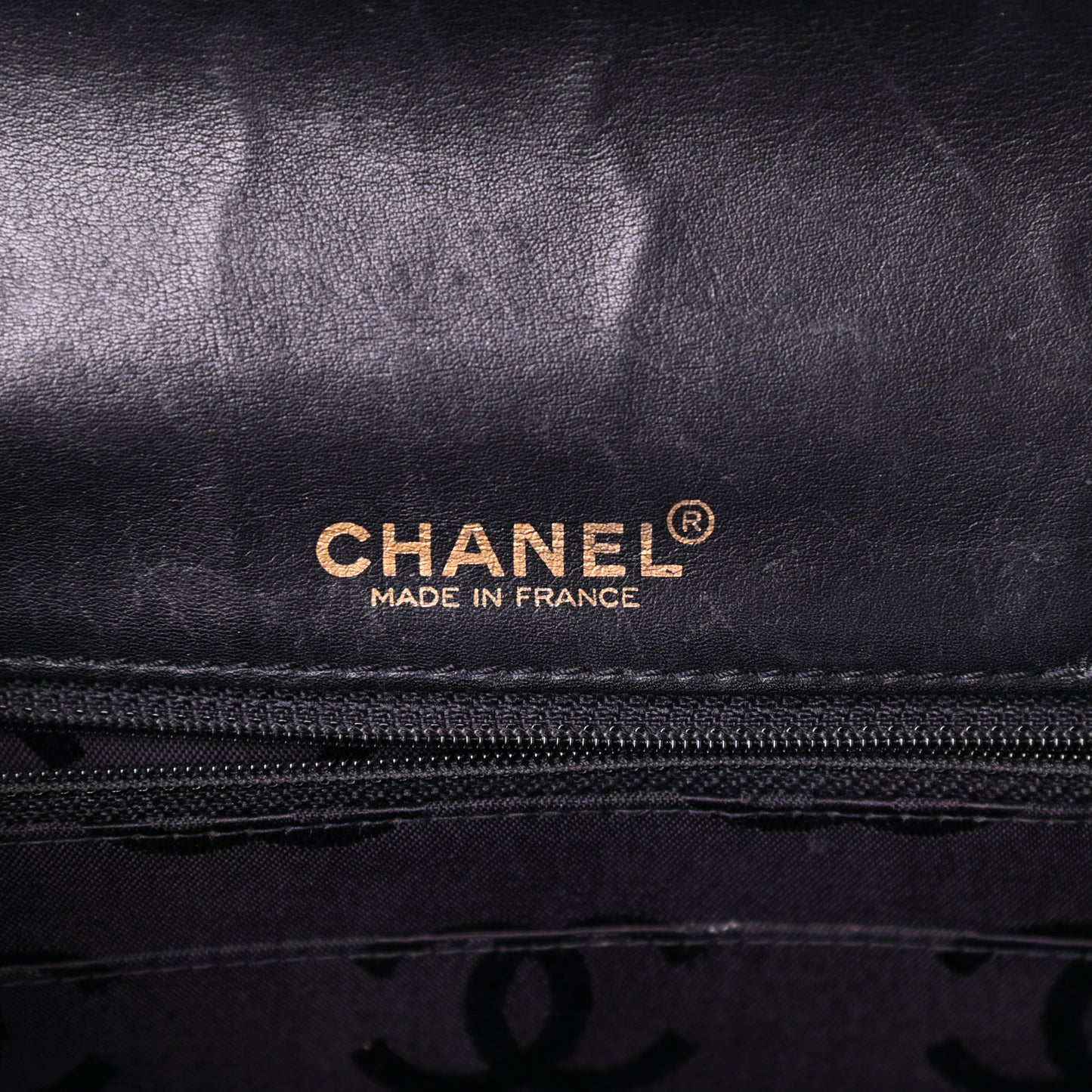 Calfskin Quilted Contrast Stitch Medium Flap Black