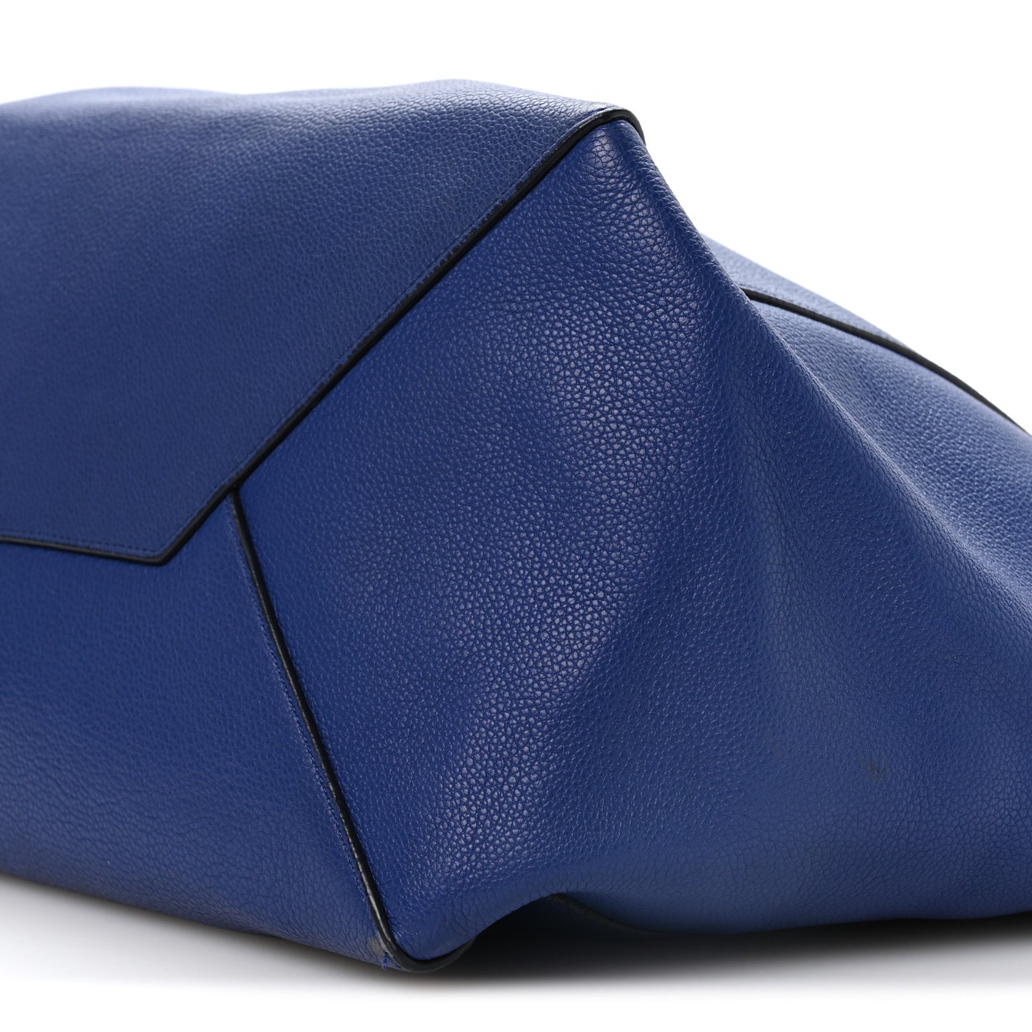 Soft Grained Calfskin Medium Belt Cabas Phantom Indigo